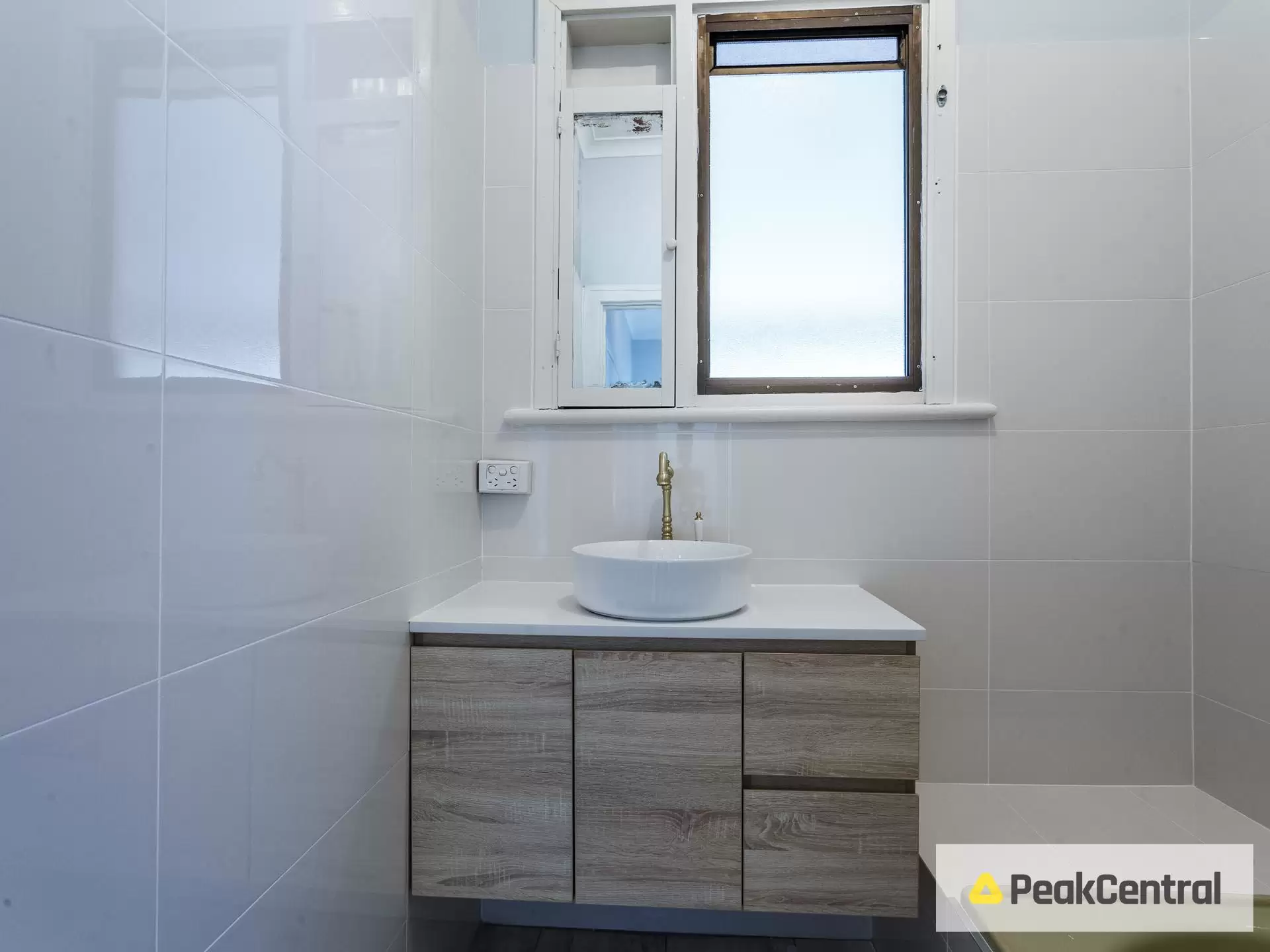 256 Carrington Street, Hilton Leased by Peak Central Property Group - image 9