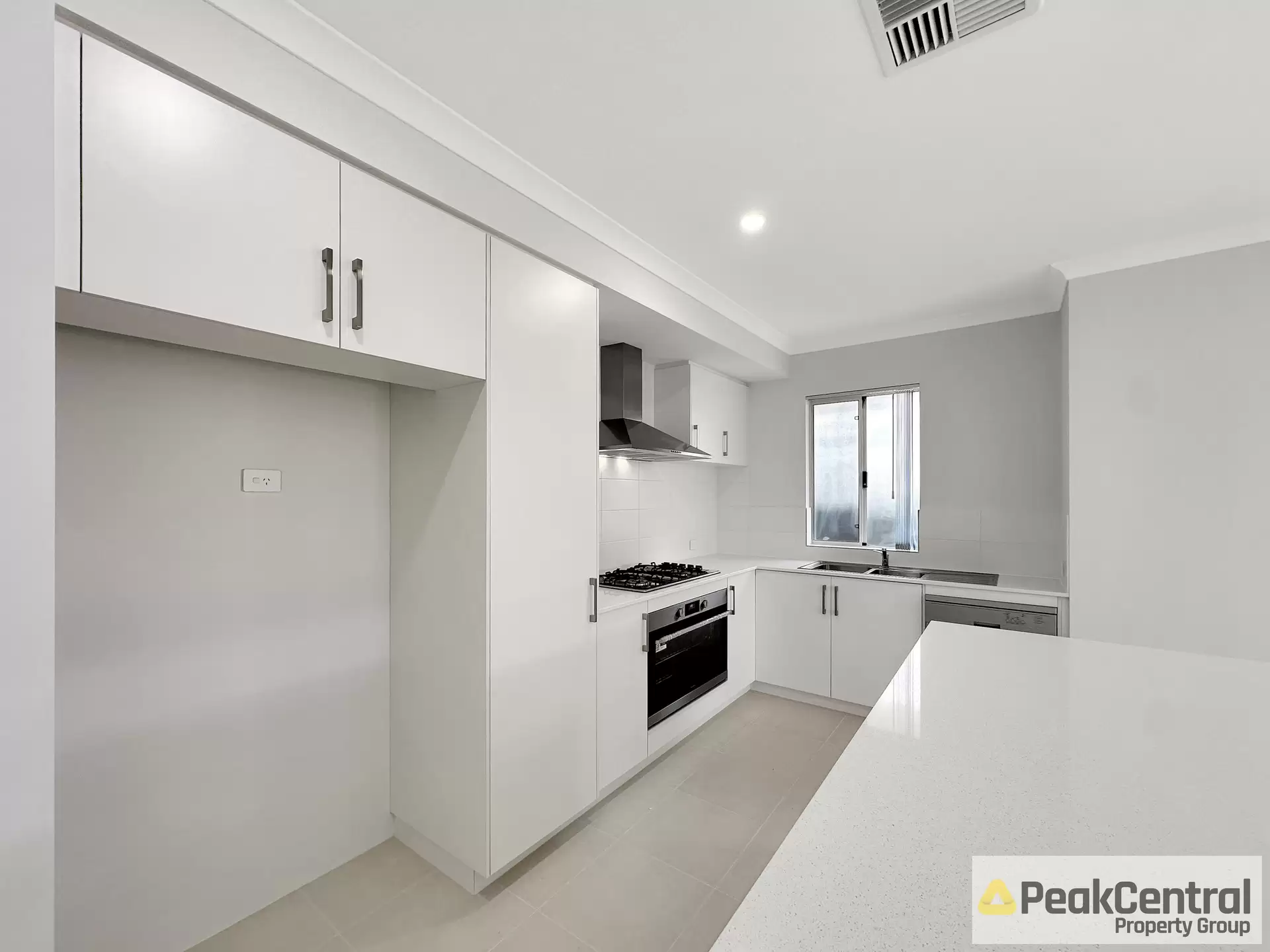 27 Siesta Way, Madora Bay Leased by Peak Central Property Group - image 1