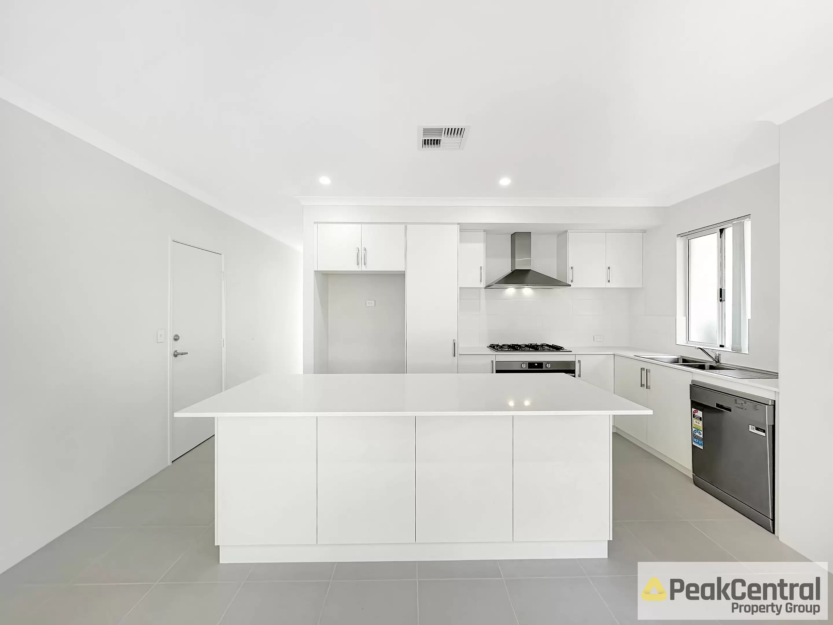27 Siesta Way, Madora Bay Leased by Peak Central Property Group - image 6