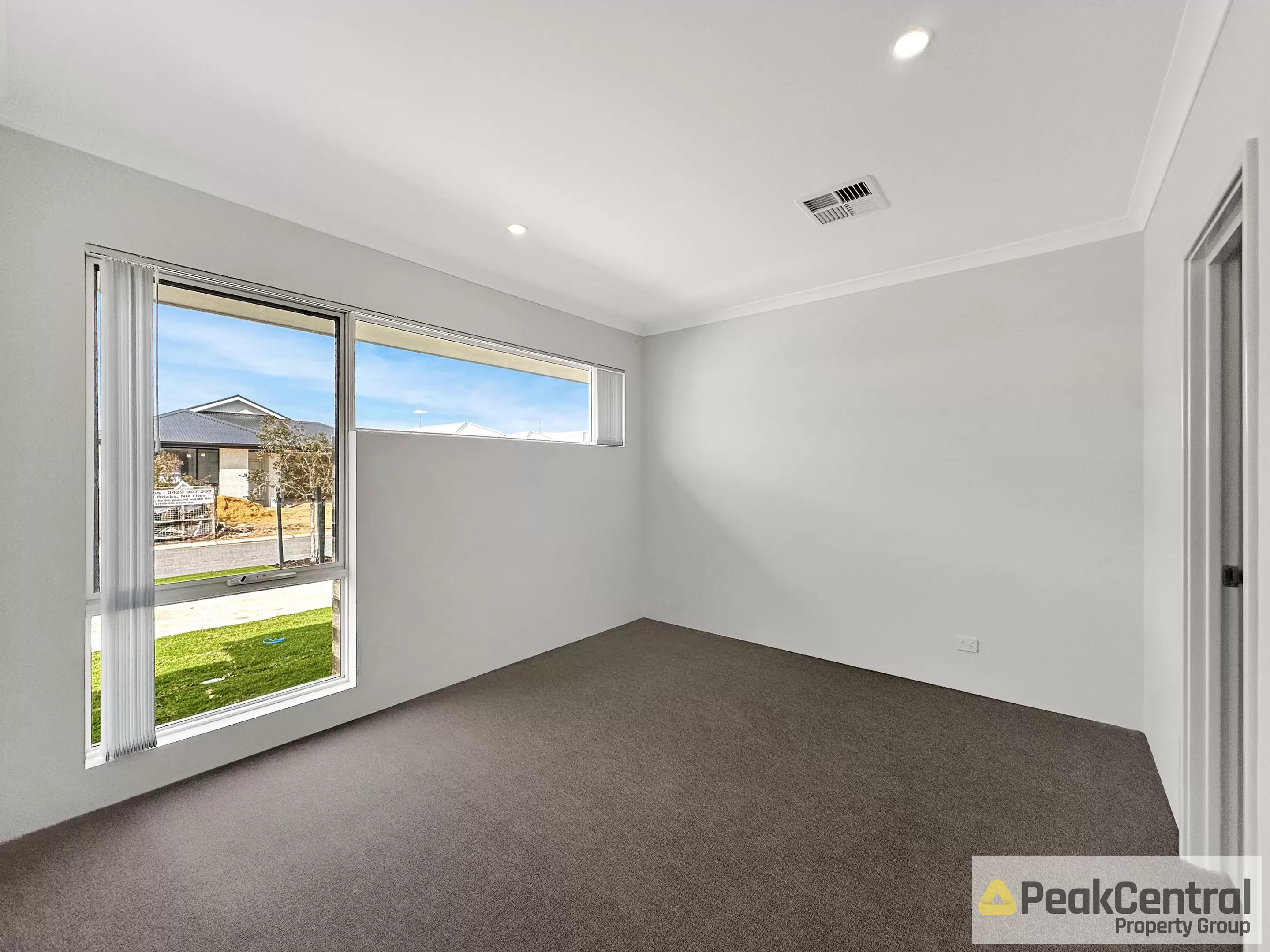 27 Siesta Way, Madora Bay Leased by Peak Central Property Group - image 2