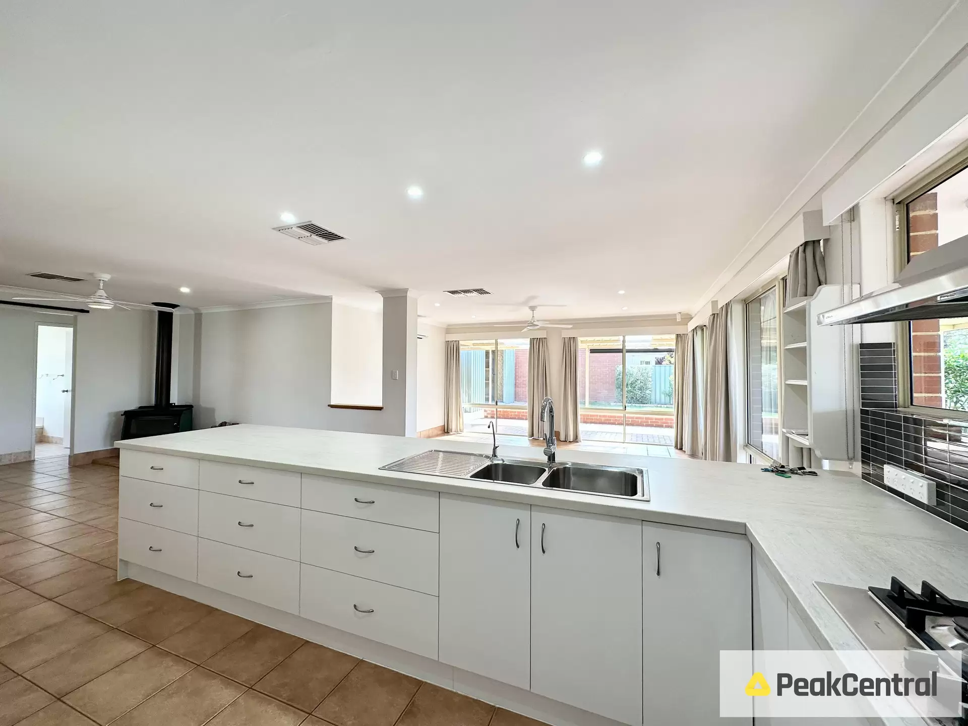 23 Jerrat Mews, Atwell Leased by Peak Central Property Group - image 1