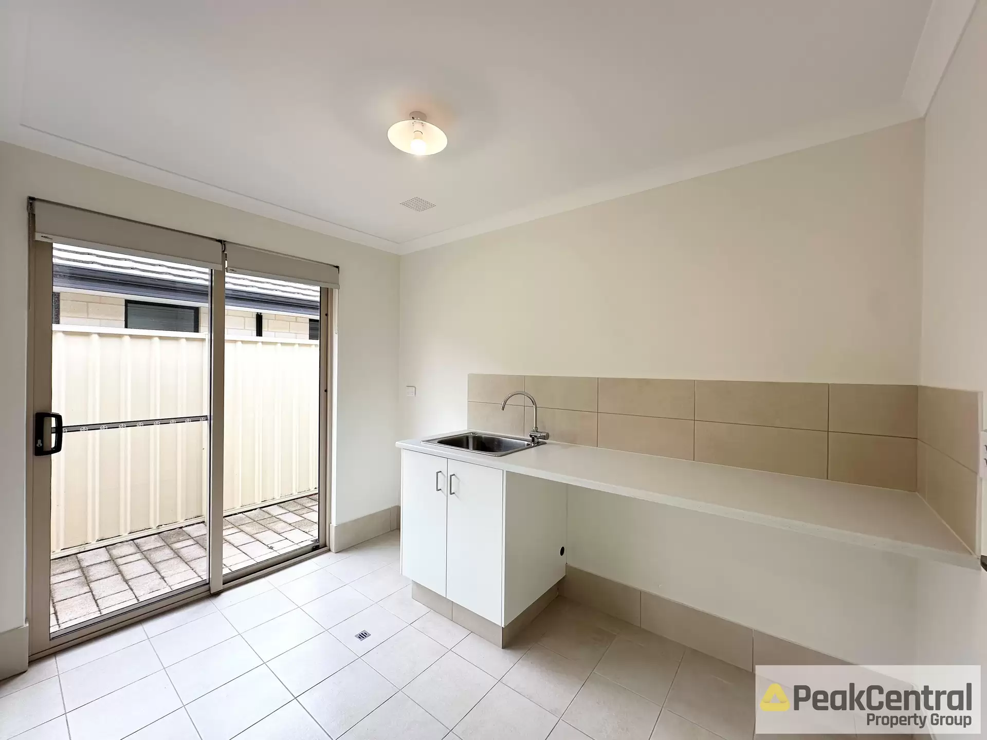 28 Bondi Way, Aubin Grove Leased by Peak Central Property Group - image 1