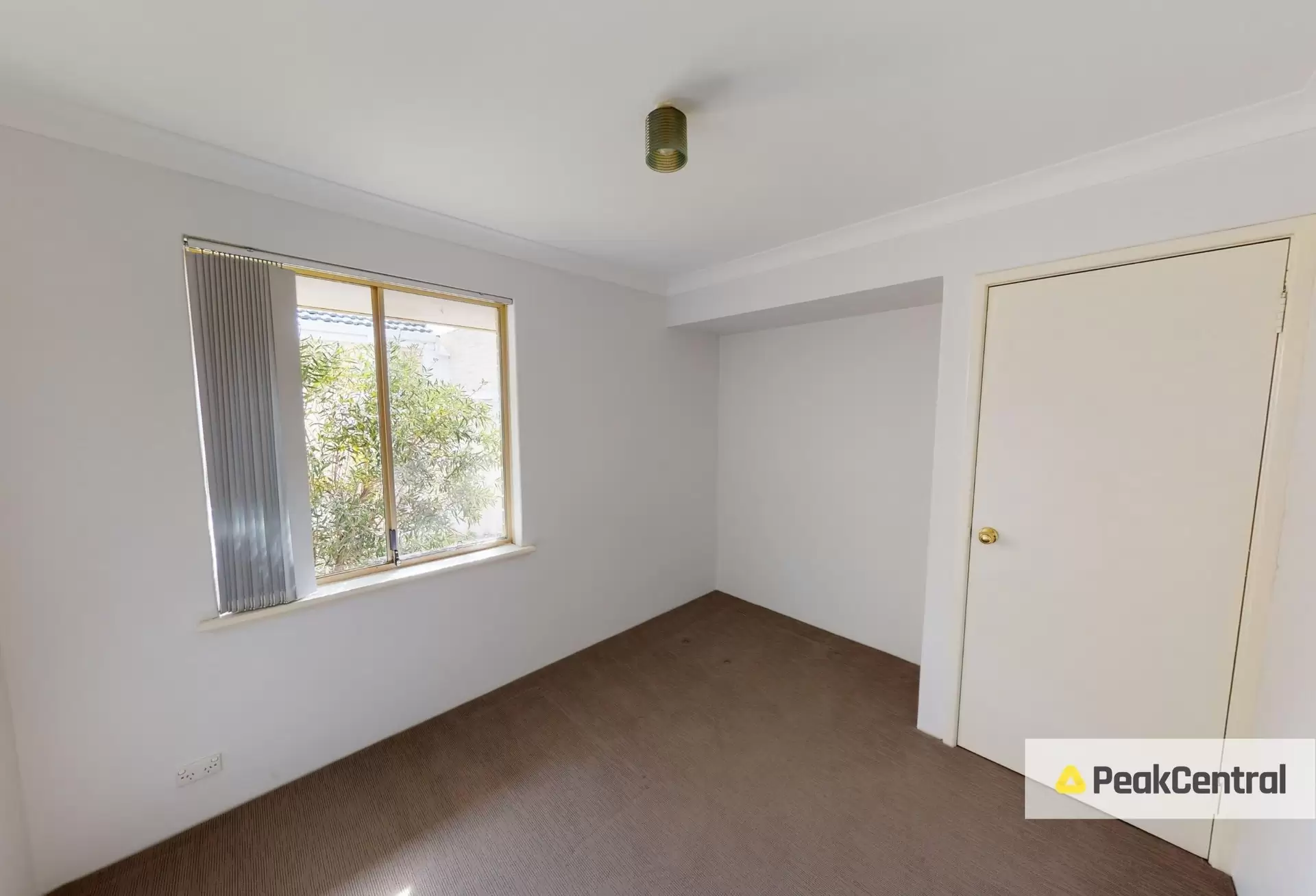 2/164 Bateman Road, Brentwood For Lease by Peak Central Property Group - image 1