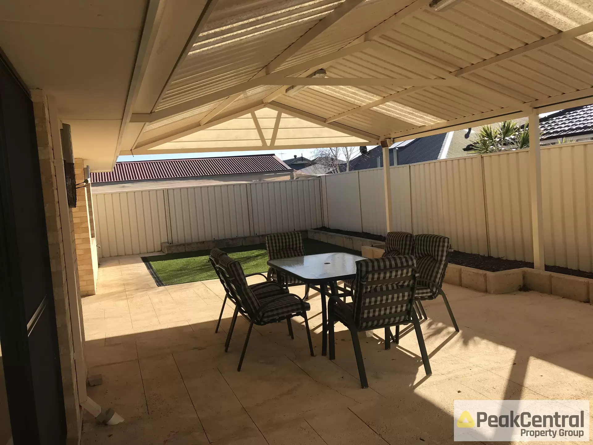 38 Plumwood Avenue, Hammond Park Leased by Peak Central Property Group - image 1