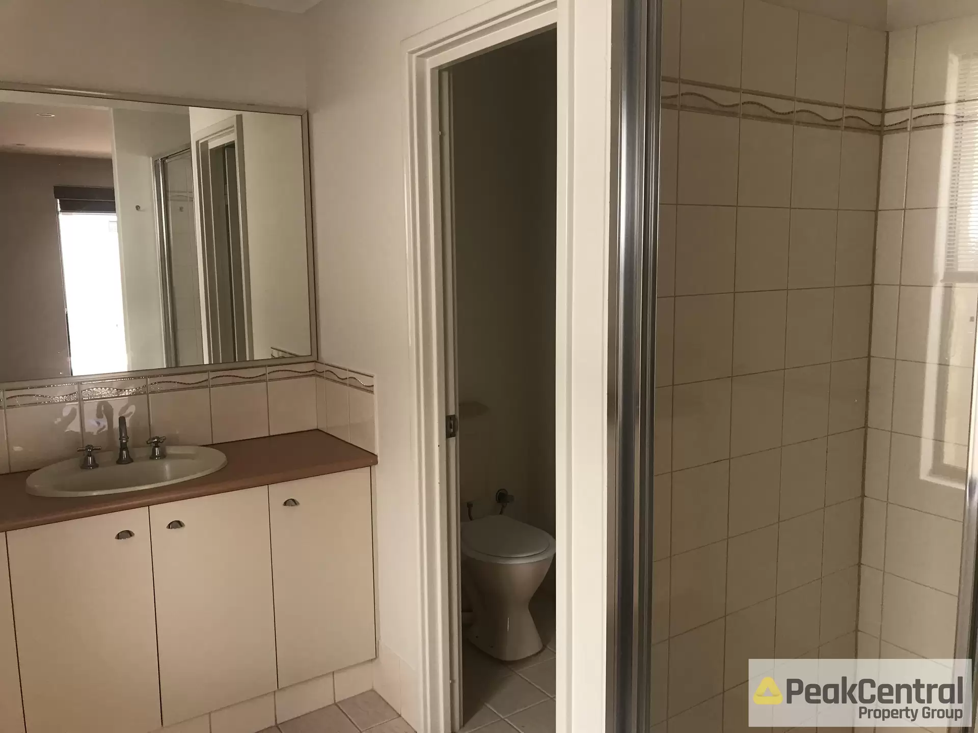 38 Plumwood Avenue, Hammond Park Leased by Peak Central Property Group - image 1