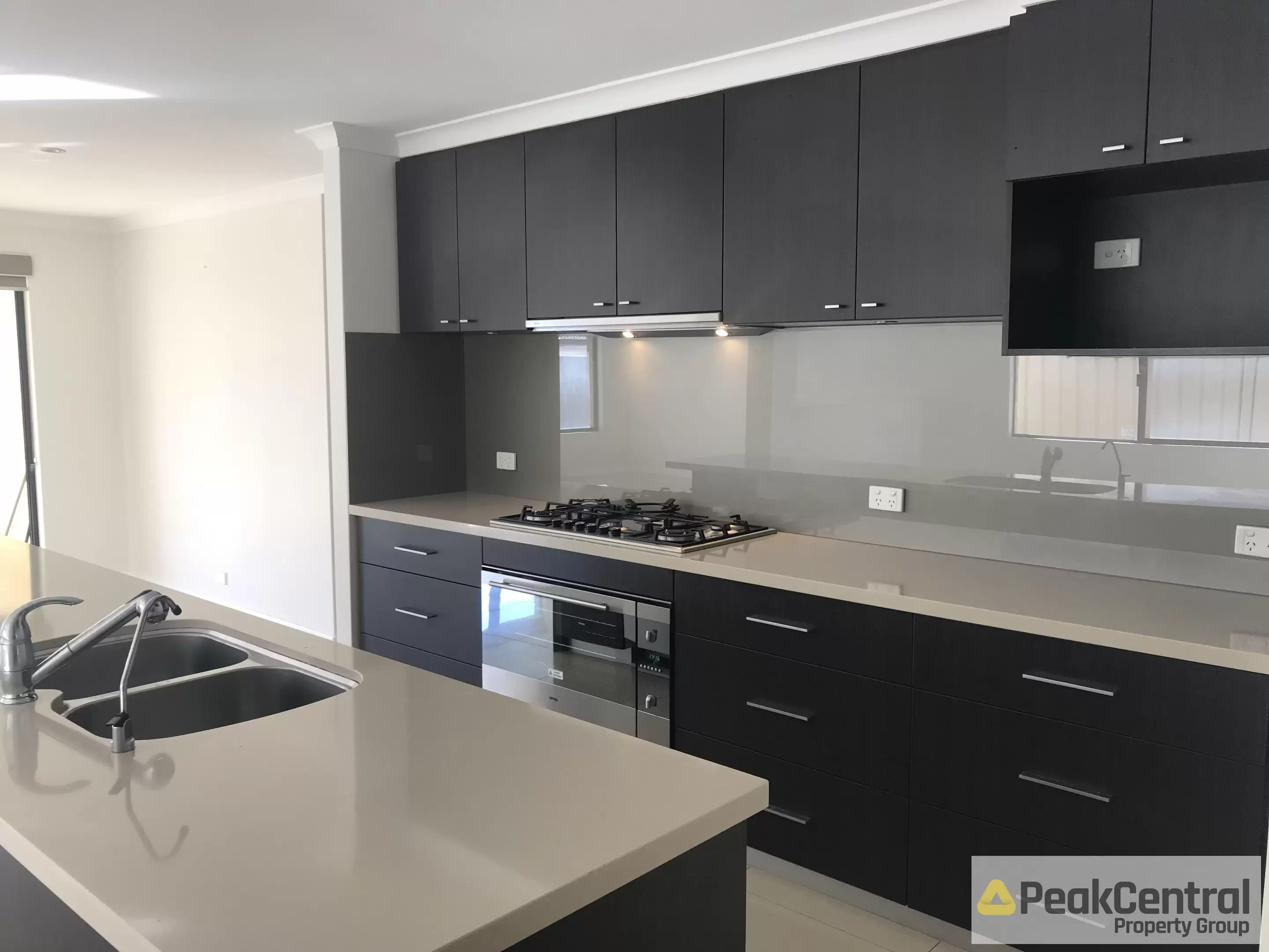 38 Plumwood Avenue, Hammond Park Leased by Peak Central Property Group - image 3