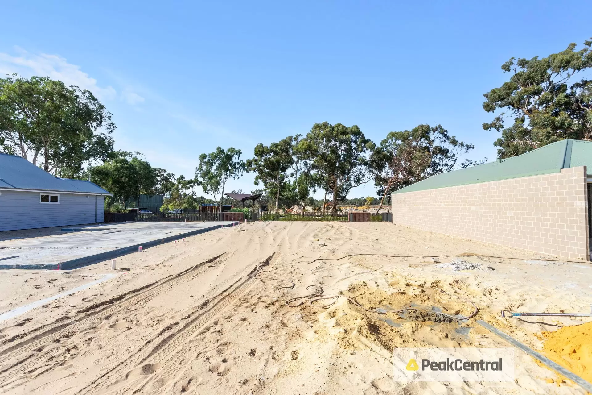 12 York Lane, Viveash Sold by Peak Central Property Group - image 4