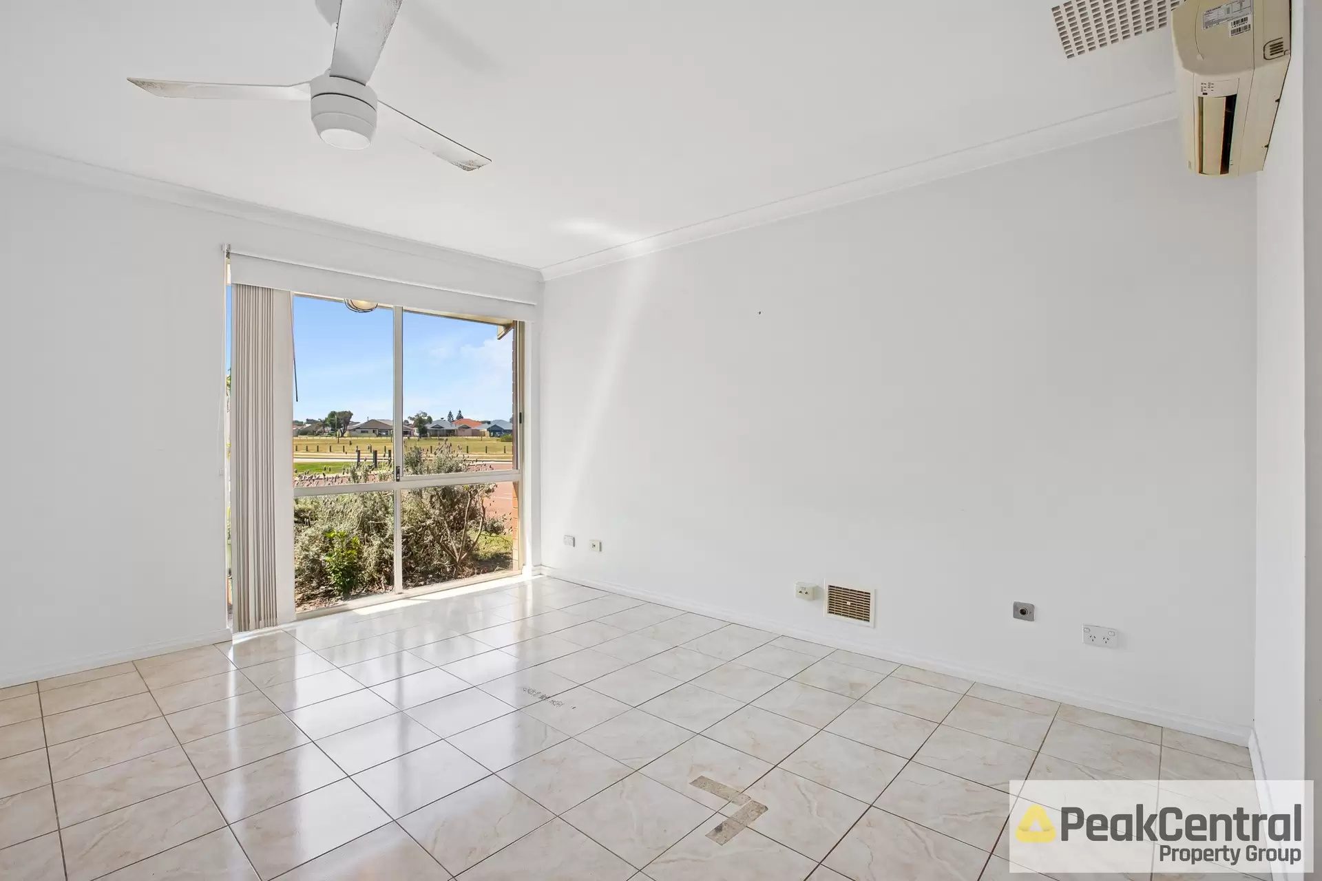 9/51 Laguardia Loop, Port Kennedy Leased by Peak Central Property Group - image 1