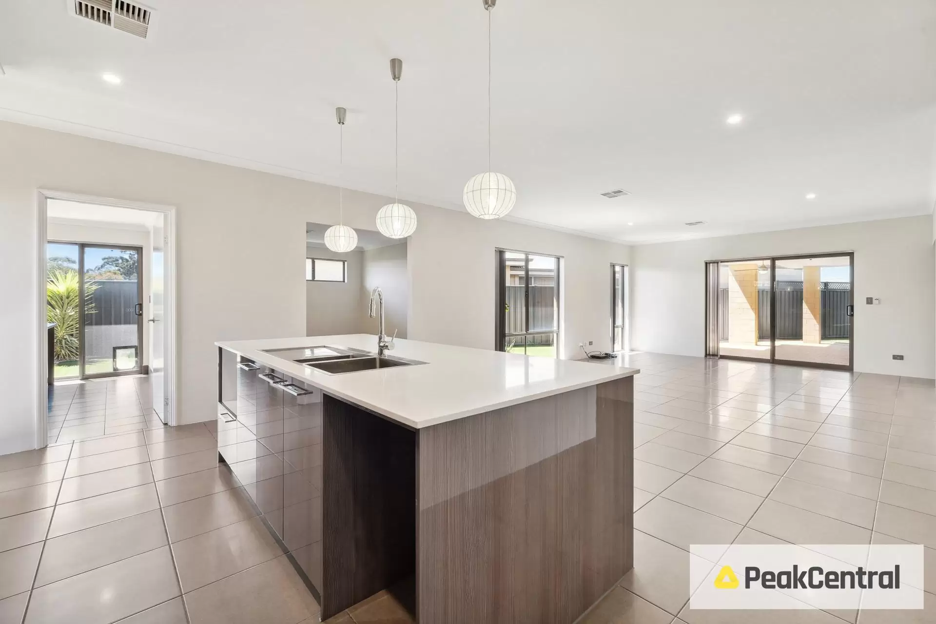 29 Honeywood Avenue, Wandi Leased by Peak Central Property Group - image 13