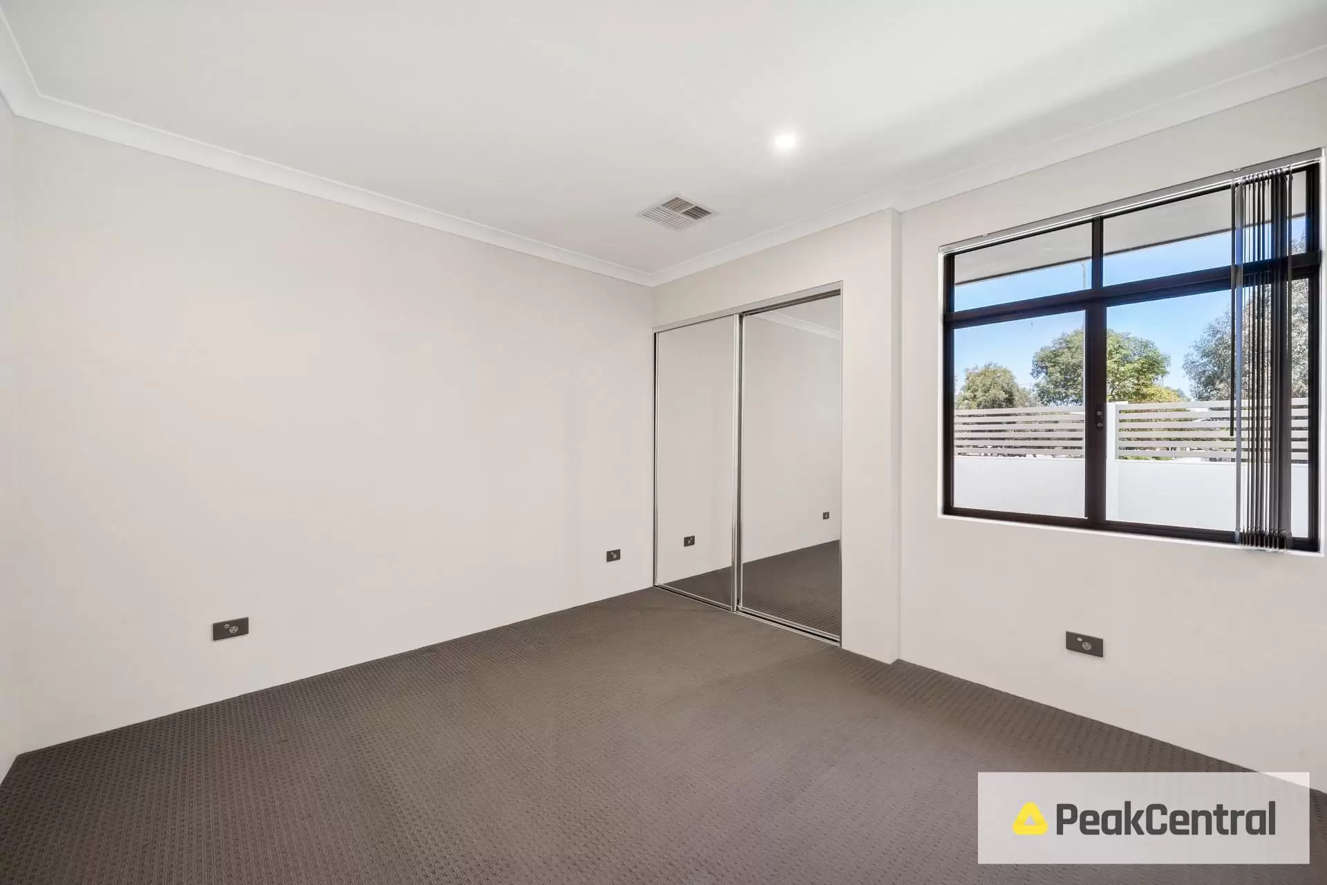 29 Honeywood Avenue, Wandi Leased by Peak Central Property Group - image 5