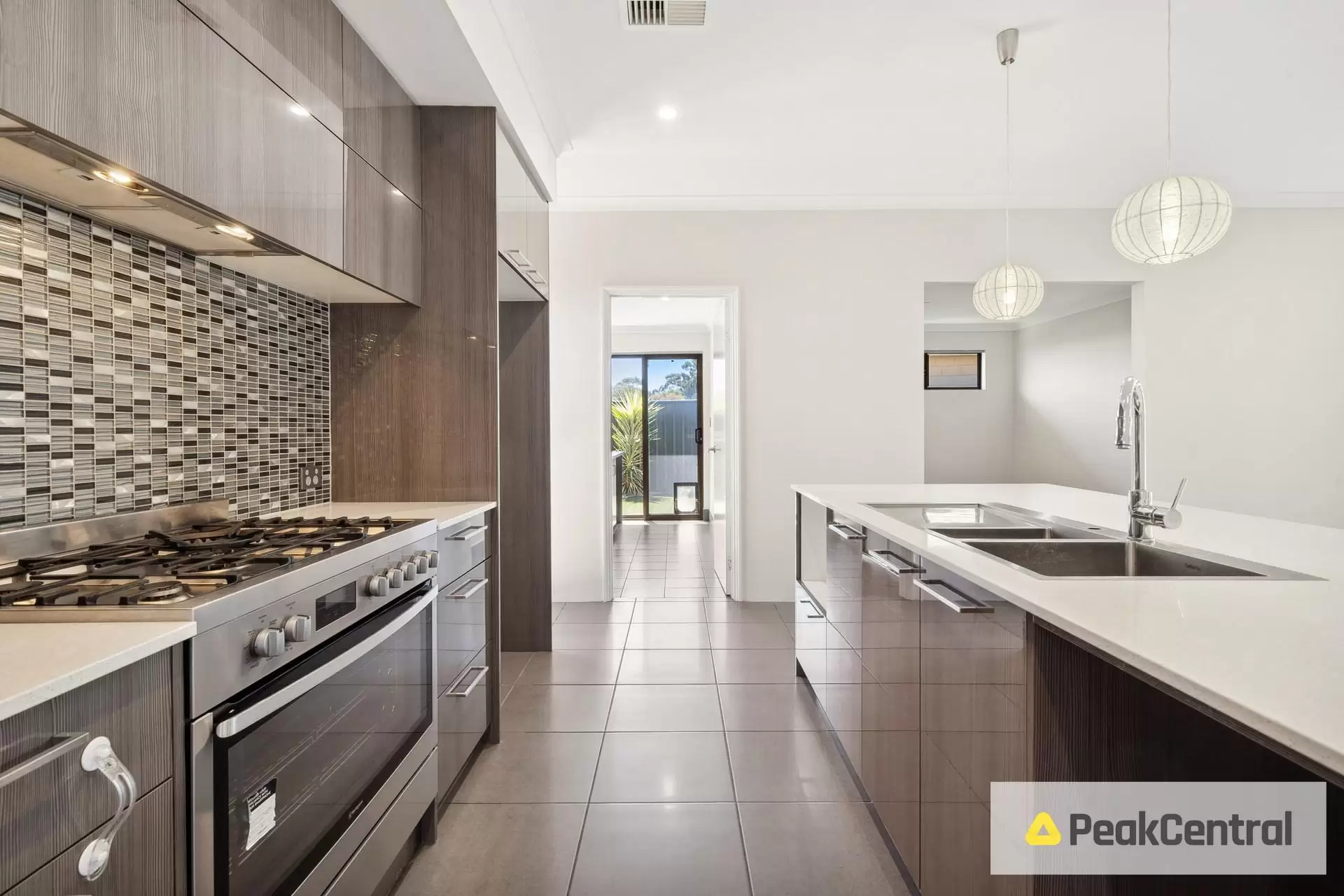 29 Honeywood Avenue, Wandi Leased by Peak Central Property Group - image 12