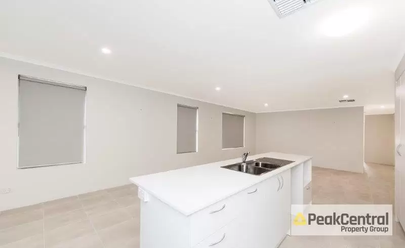 33 Moonee Street, Lakelands For Lease by Peak Central Property Group - image 3