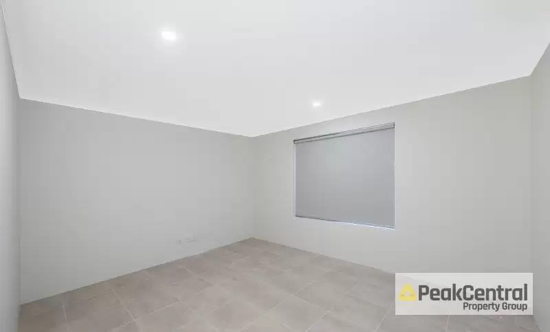 33 Moonee Street, Lakelands For Lease by Peak Central Property Group - image 5