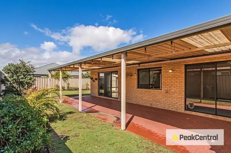 18 Pesaro Green, Secret Harbour Leased by Peak Central Property Group - image 12