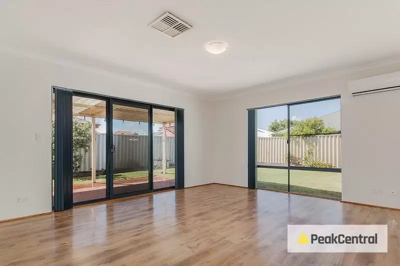 18 Pesaro Green, Secret Harbour Leased by Peak Central Property Group - image 5