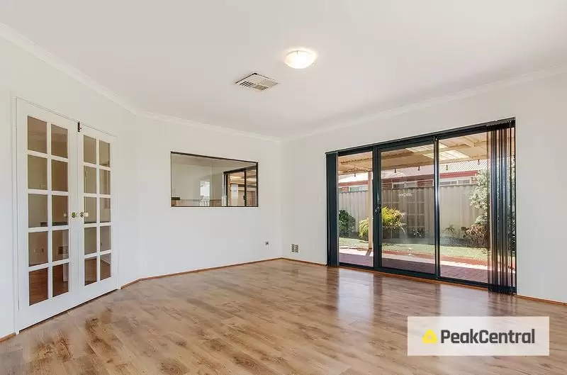 18 Pesaro Green, Secret Harbour Leased by Peak Central Property Group - image 4