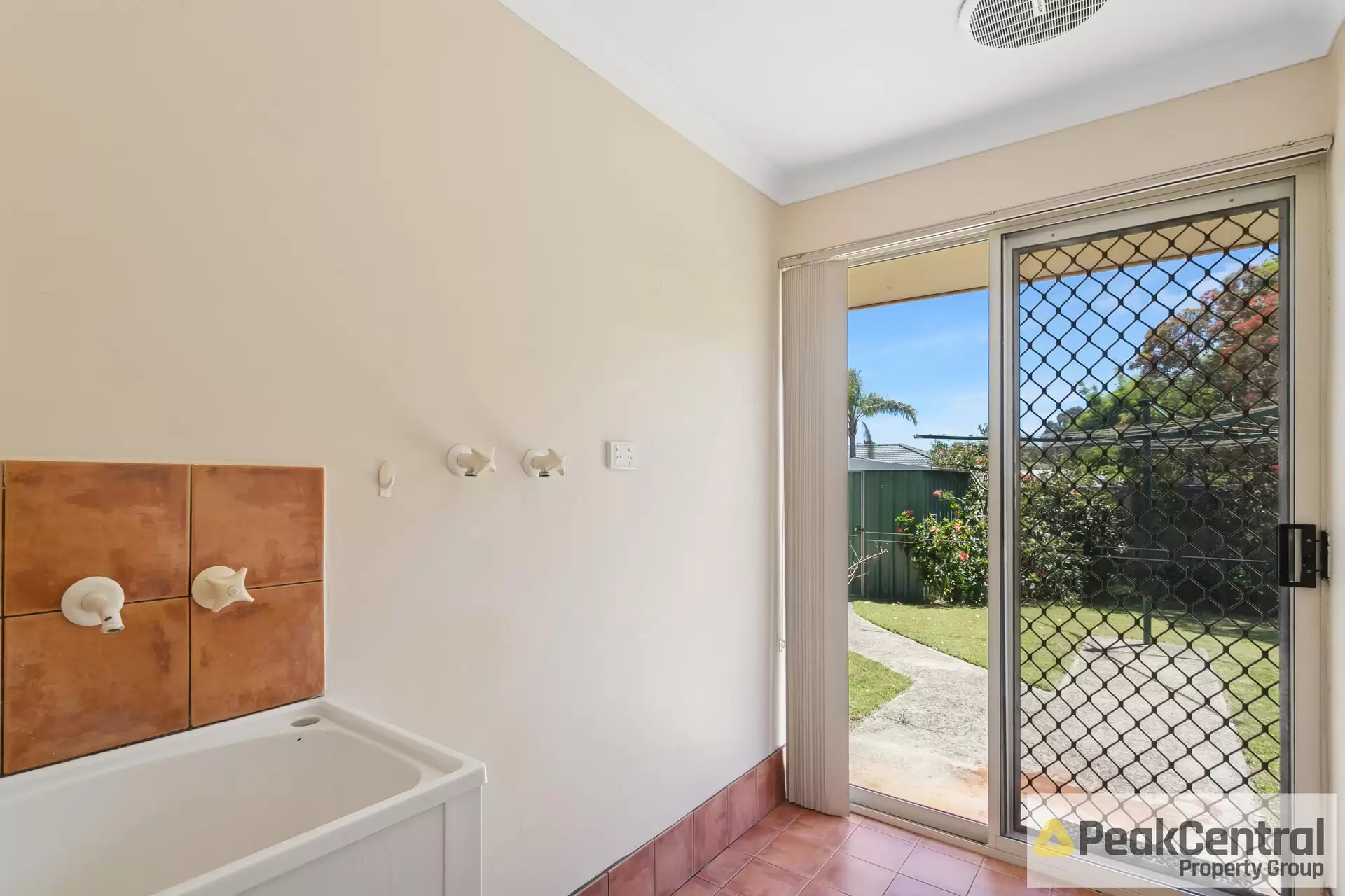 17 Derwent Crescent, Success For Sale by Peak Central Property Group - image 1