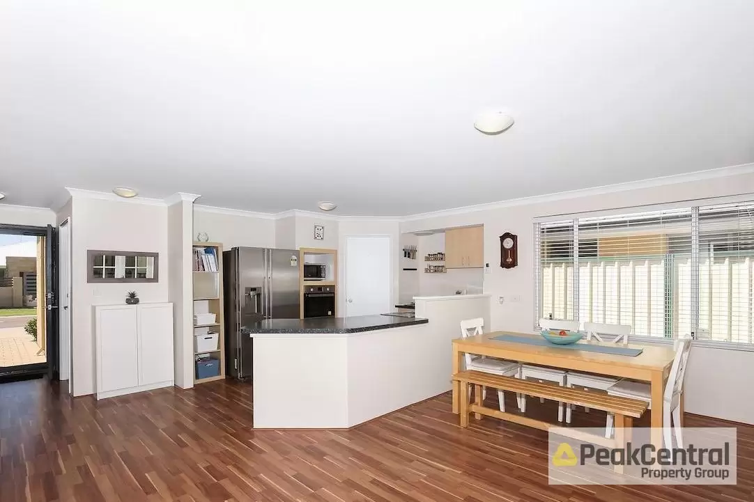 4 Seashells Crescent, Singleton Leased by Peak Central Property Group - image 4