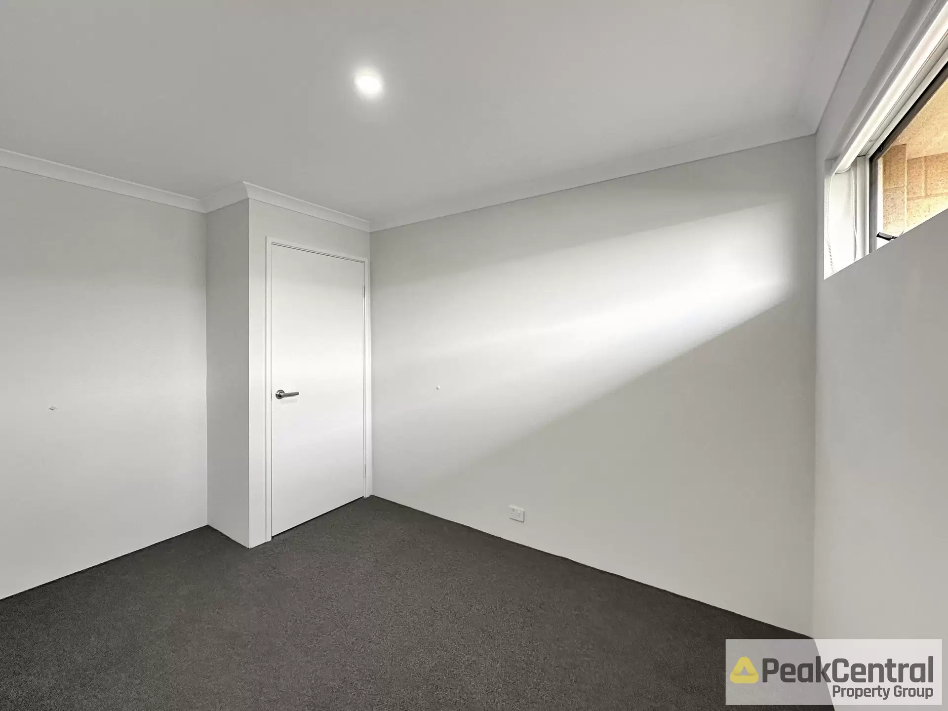 24 Orchardleigh Boulevard, Lakelands Leased by Peak Central Property Group - image 1