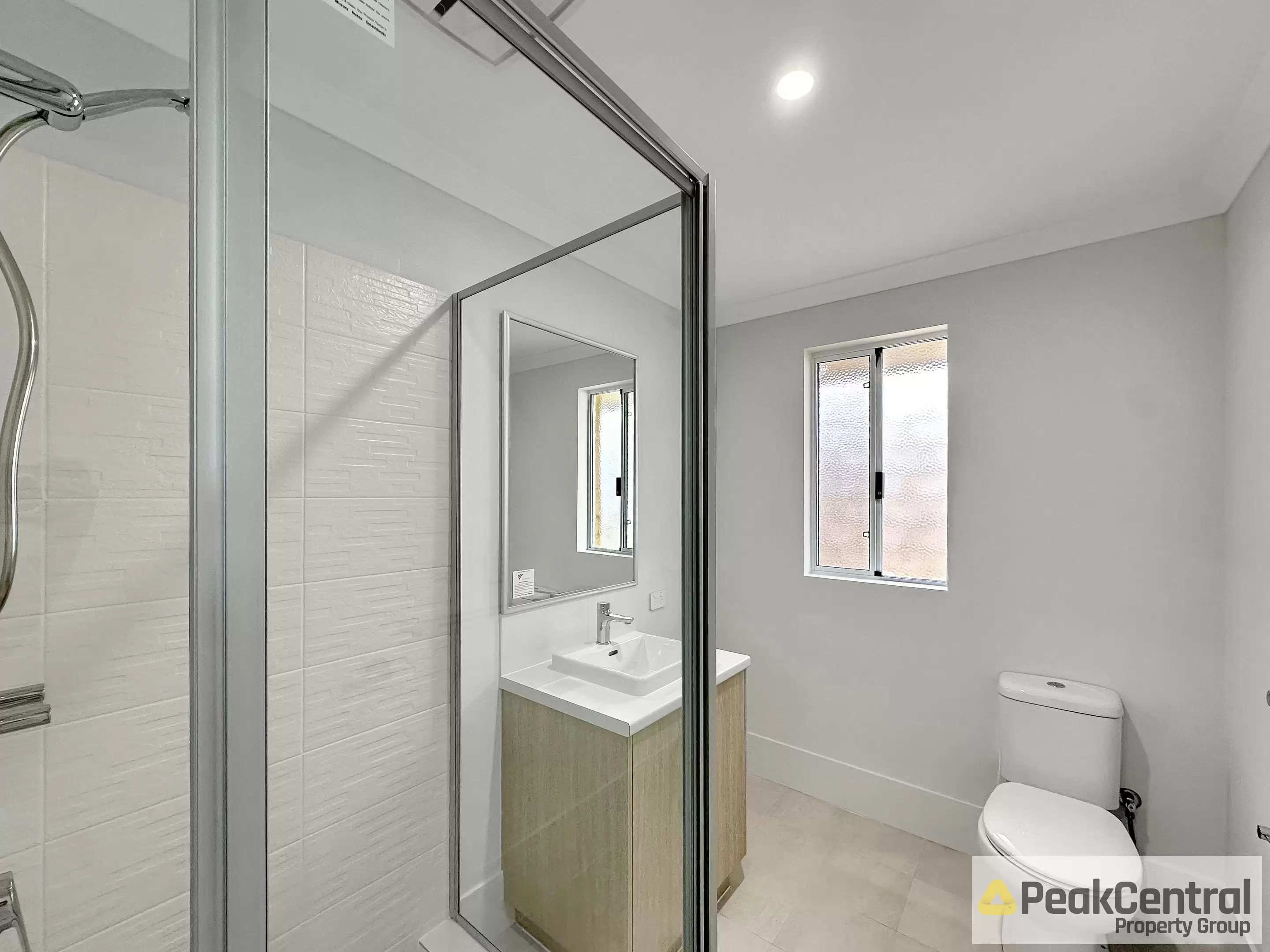 24 Orchardleigh Boulevard, Lakelands Leased by Peak Central Property Group - image 4