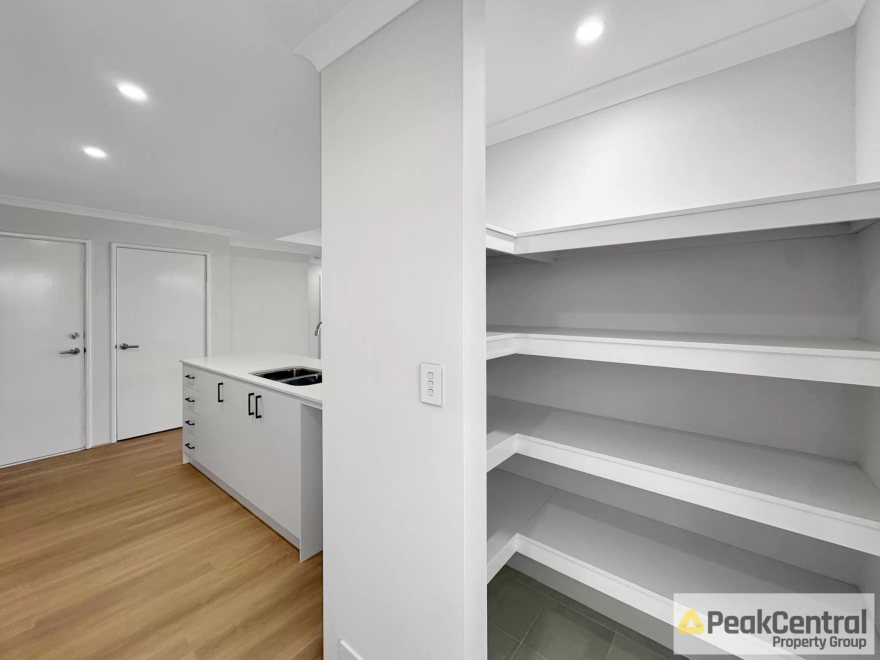 24 Orchardleigh Boulevard, Lakelands Leased by Peak Central Property Group - image 7