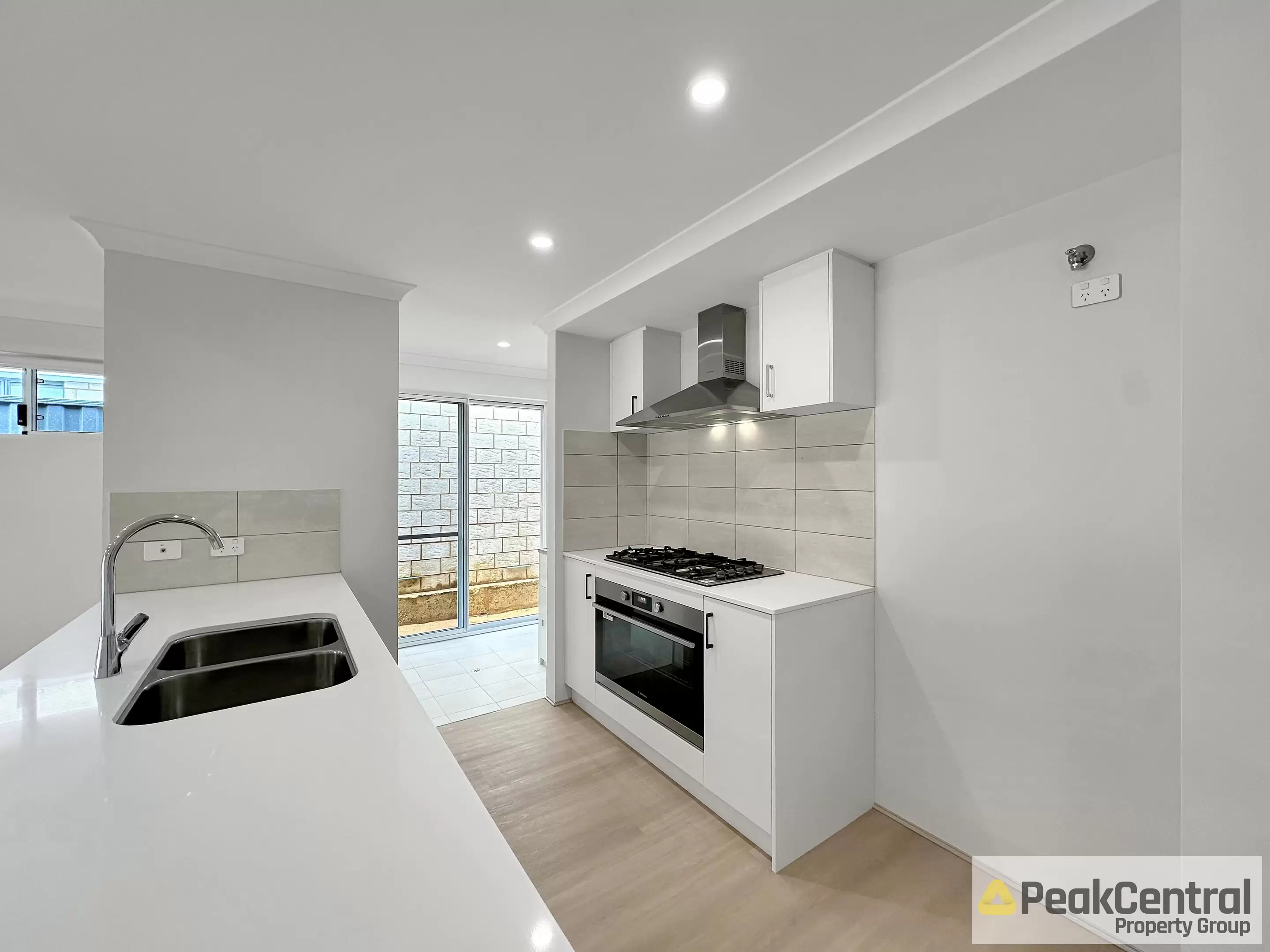 24 Orchardleigh Boulevard, Lakelands Leased by Peak Central Property Group - image 6