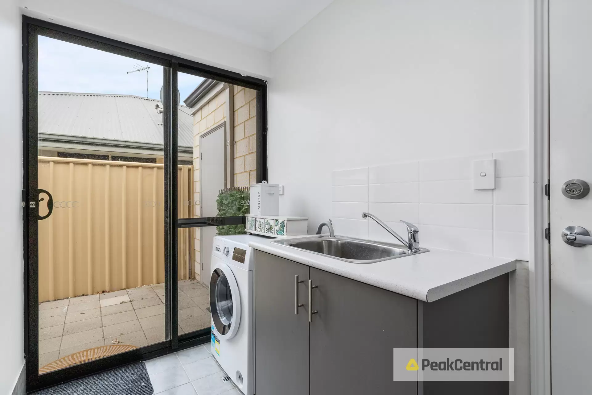 25 Apium Mews, Lake Coogee Leased by Peak Central Property Group - image 16