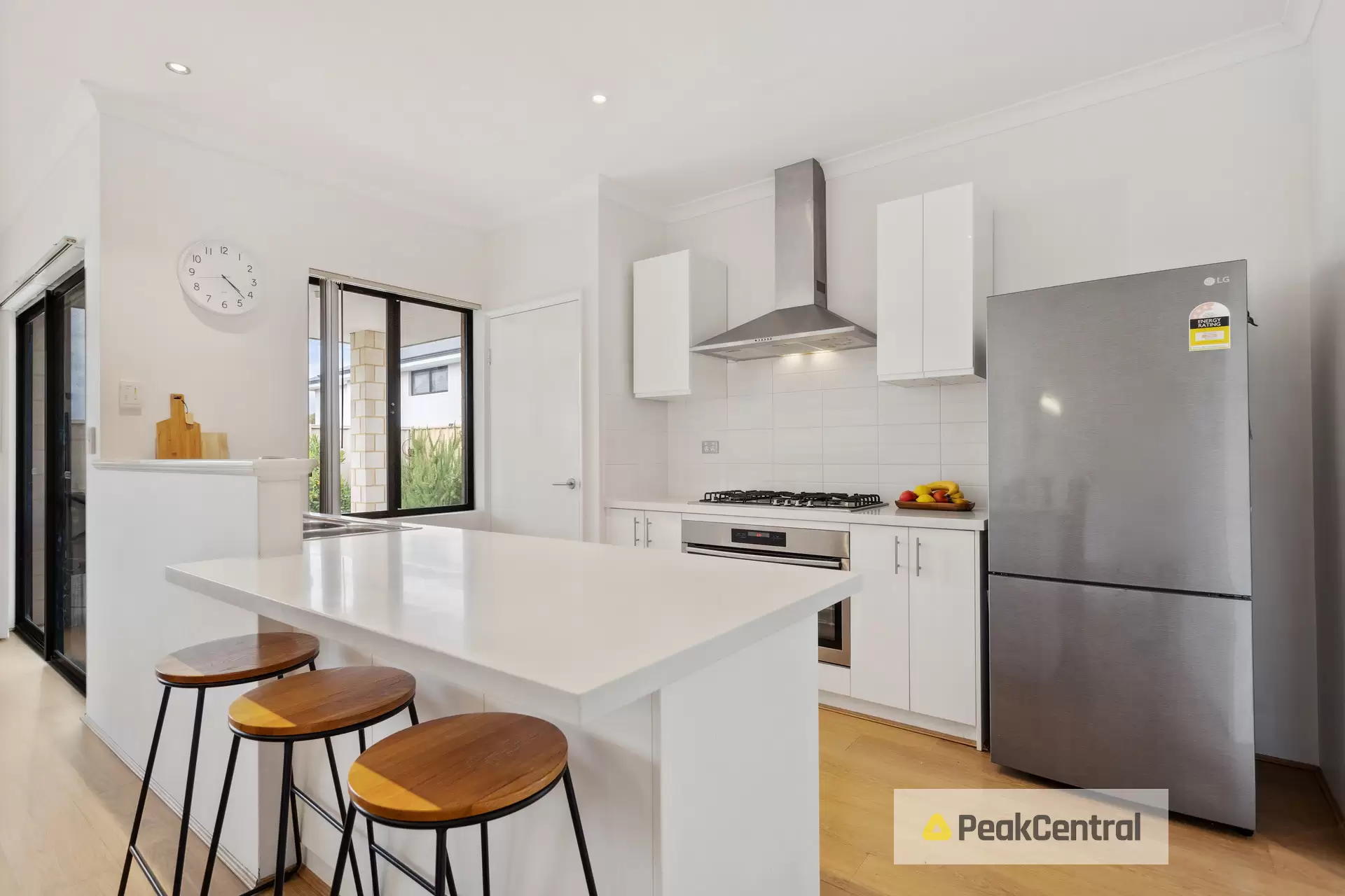 25 Apium Mews, Lake Coogee Leased by Peak Central Property Group - image 5