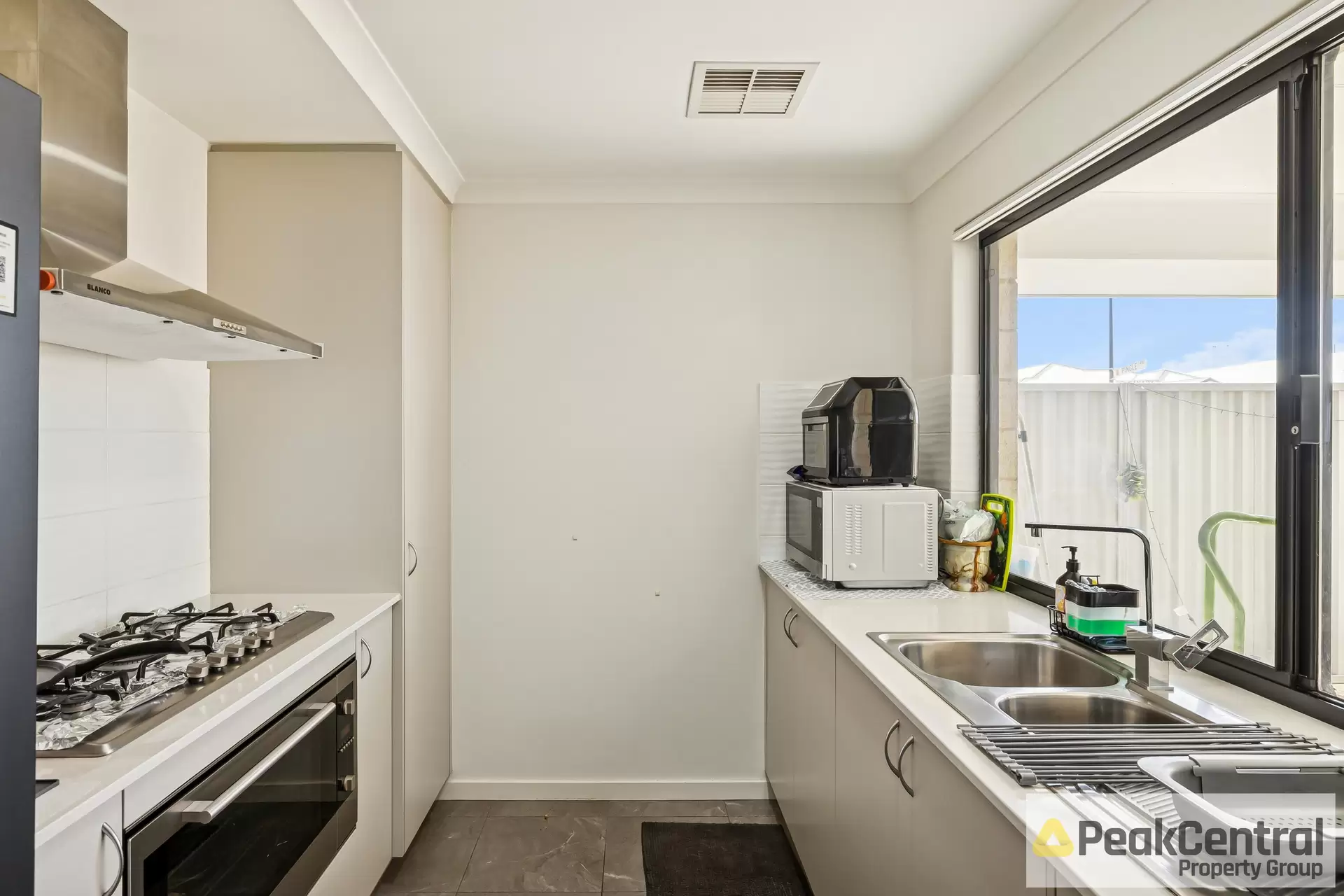 1 Paradoxa Road, Hammond Park For Sale by Peak Central Property Group - image 1