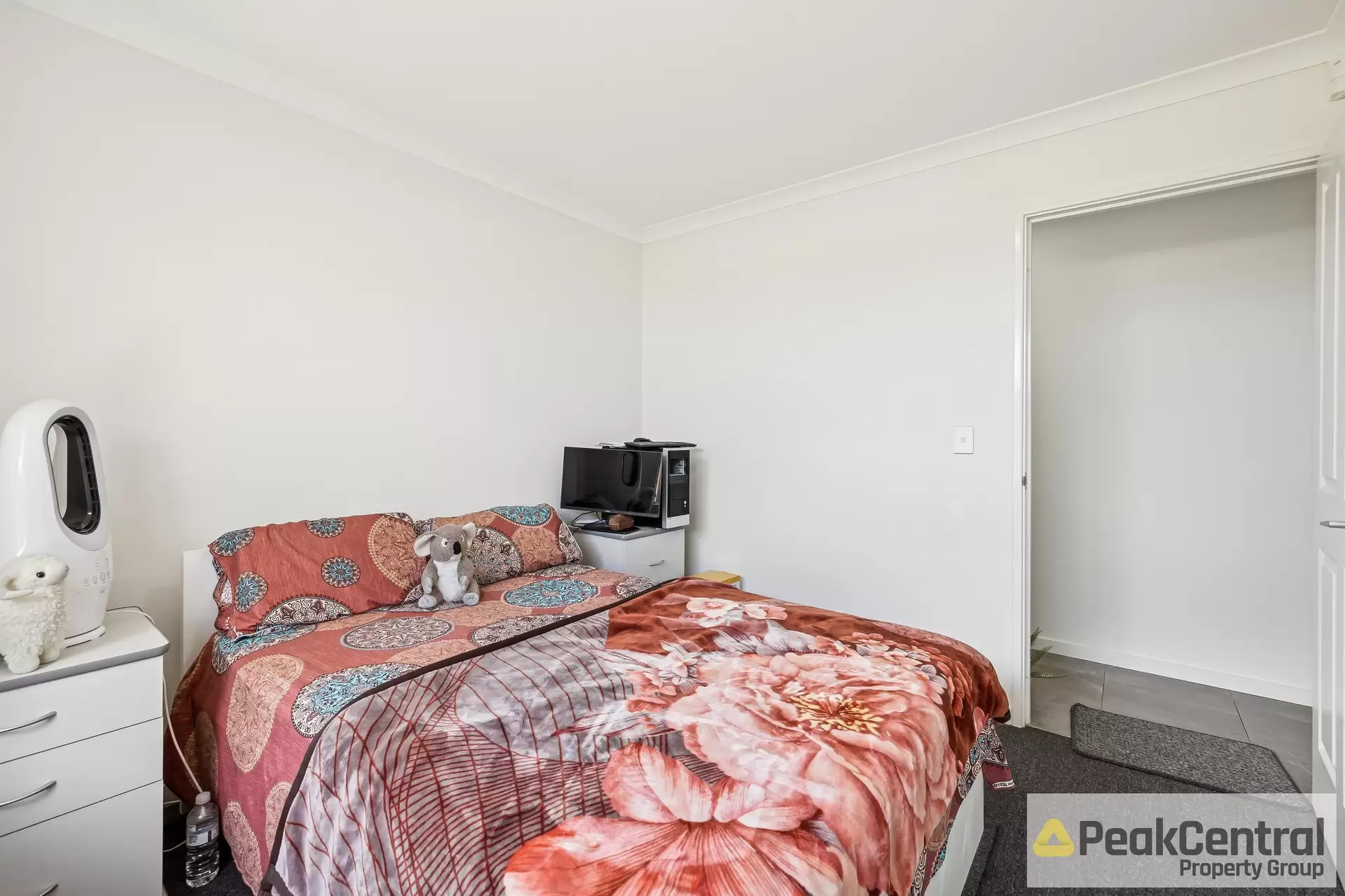 1 Paradoxa Road, Hammond Park For Sale by Peak Central Property Group - image 1