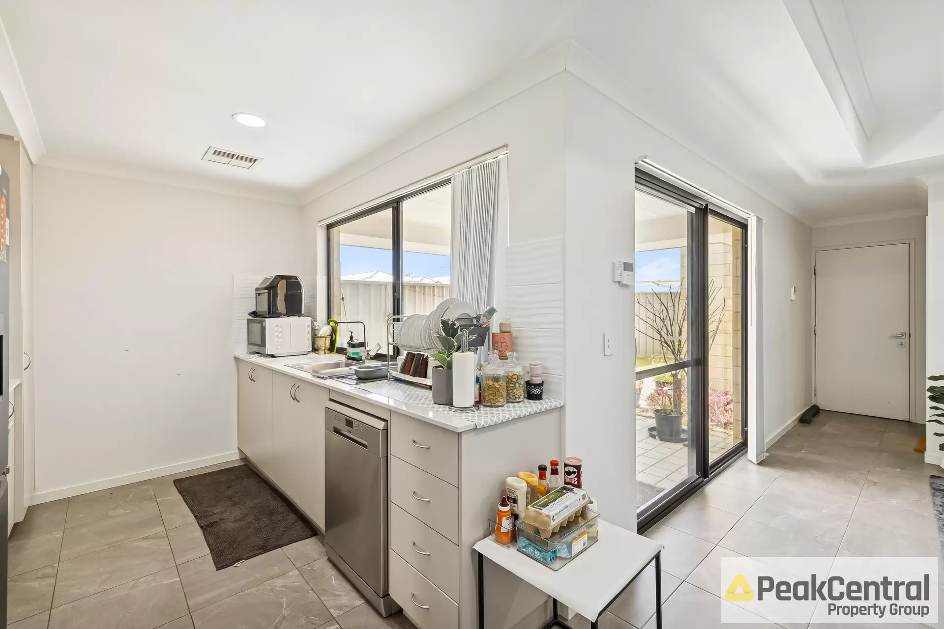 1 Paradoxa Road, Hammond Park For Sale by Peak Central Property Group - image 1