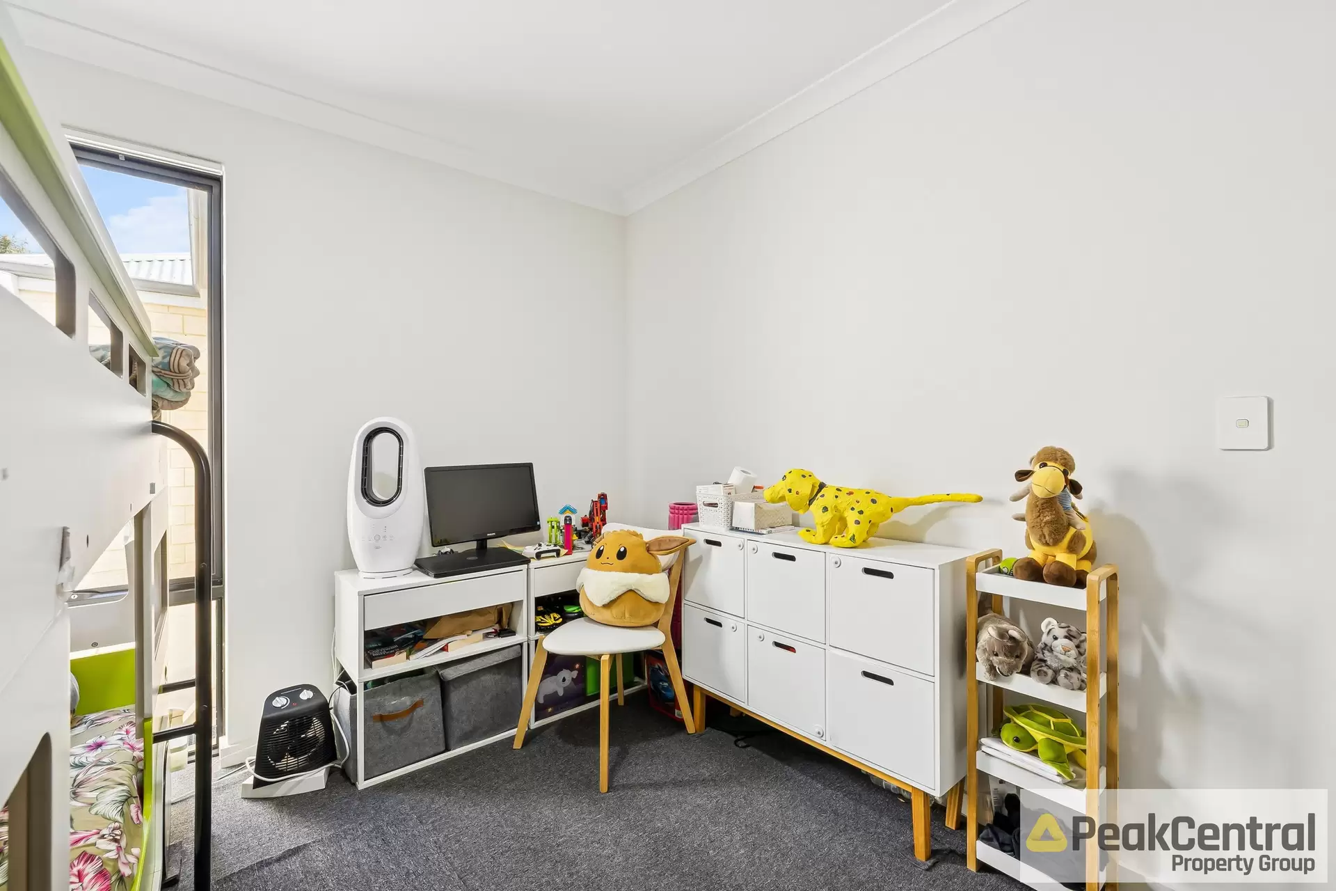 1 Paradoxa Road, Hammond Park For Sale by Peak Central Property Group - image 1