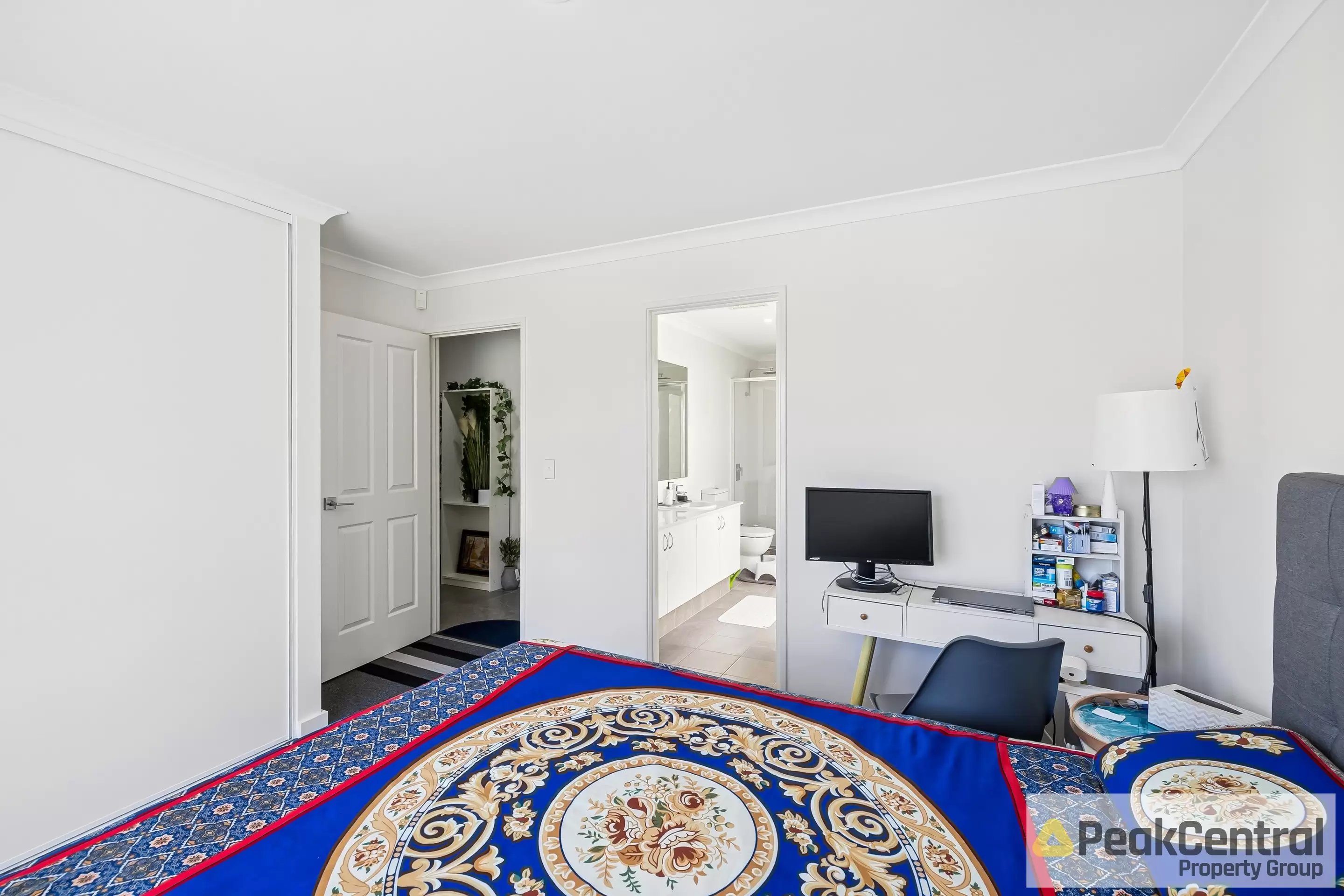 1 Paradoxa Road, Hammond Park For Sale by Peak Central Property Group - image 8