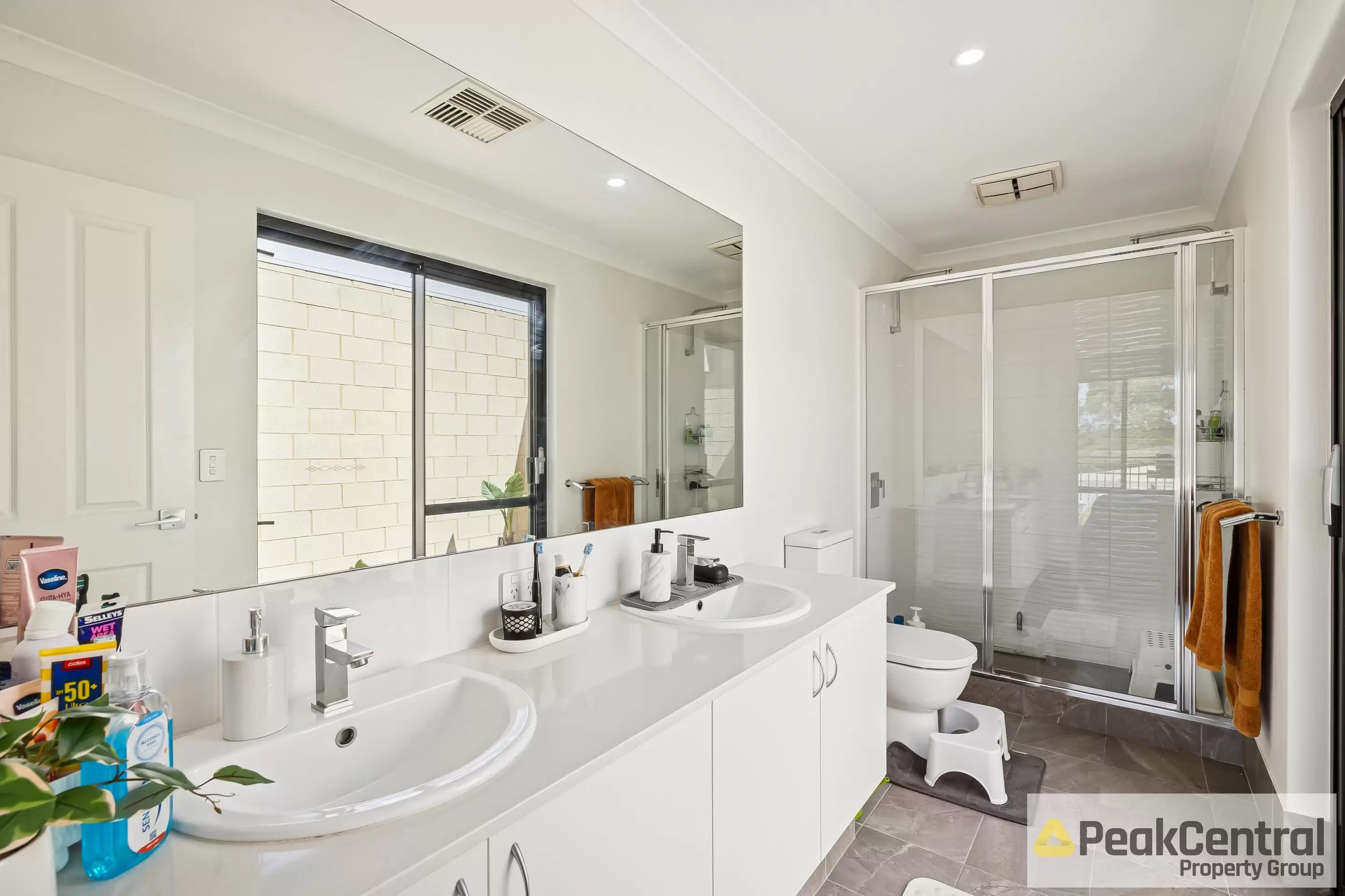 1 Paradoxa Road, Hammond Park For Sale by Peak Central Property Group - image 13