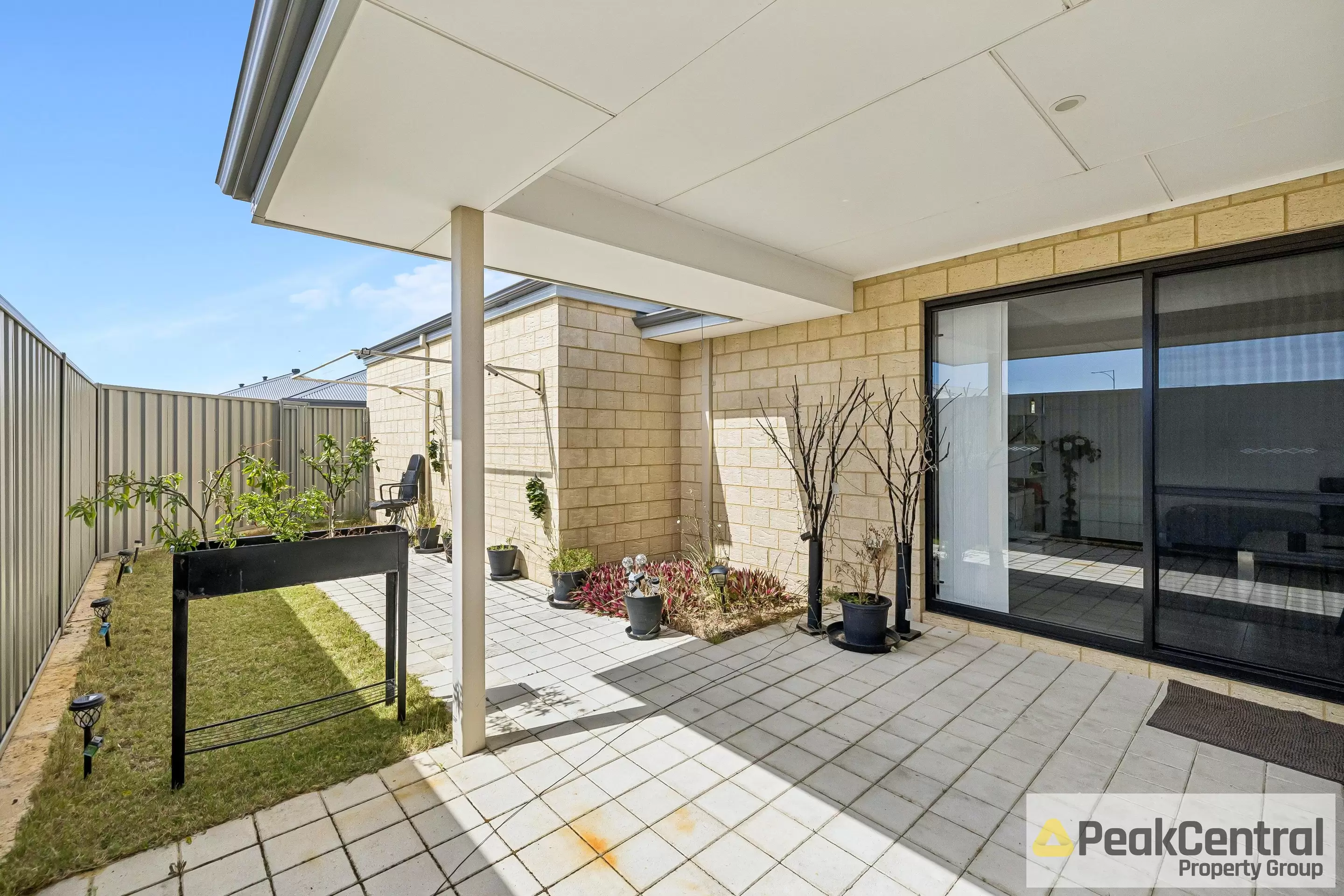1 Paradoxa Road, Hammond Park For Sale by Peak Central Property Group - image 15