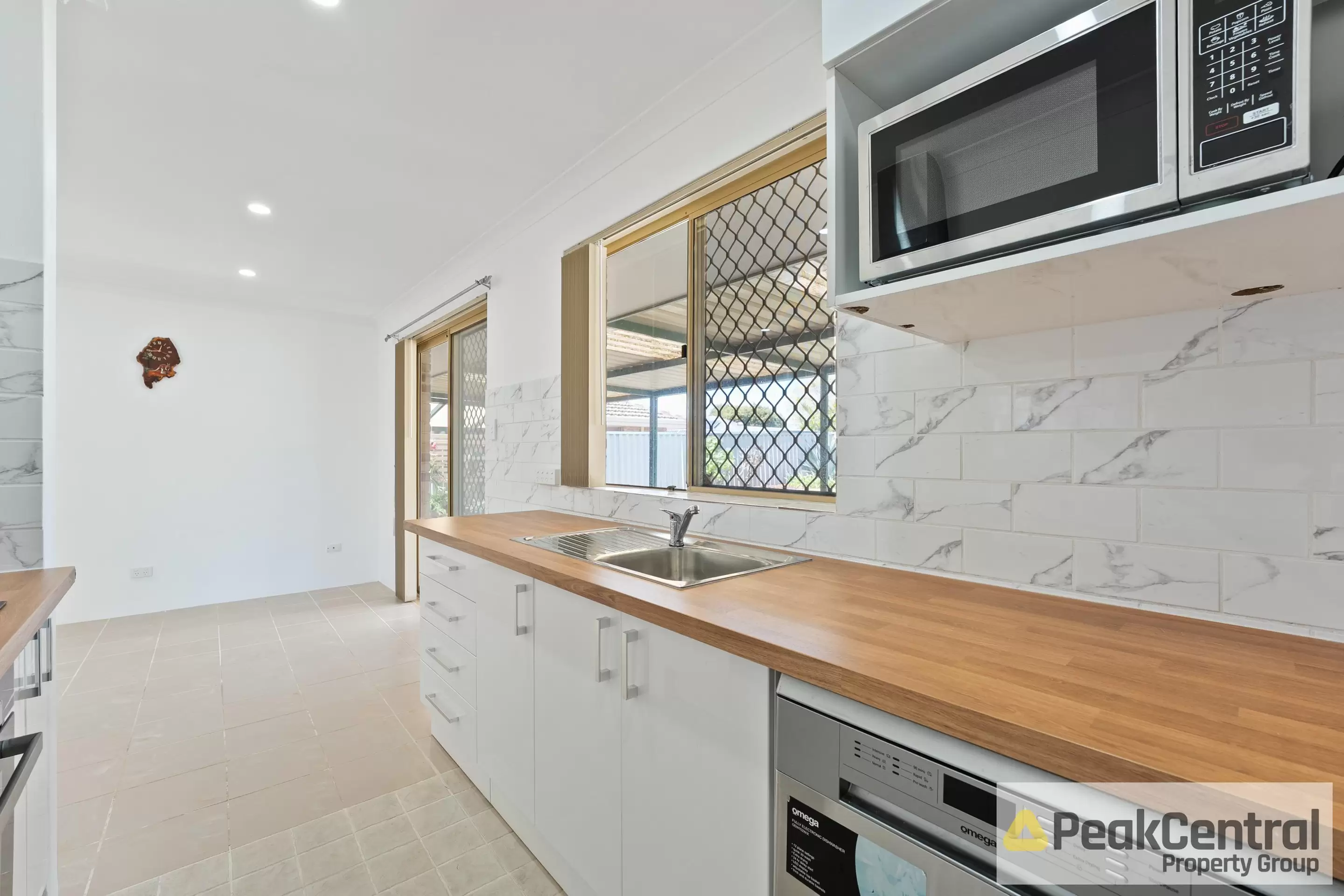 3 Tay Court, Cooloongup Leased by Peak Central Property Group - image 15