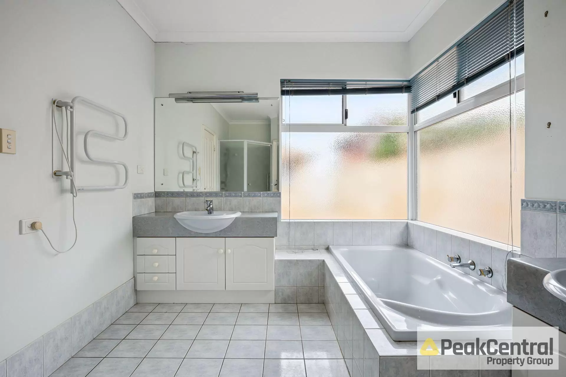 1 Ernest Street, Safety Bay Leased by Peak Central Property Group - image 17