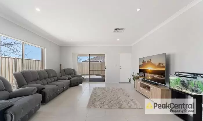1 Payanna Grange, Lakelands For Lease by Peak Central Property Group - image 11