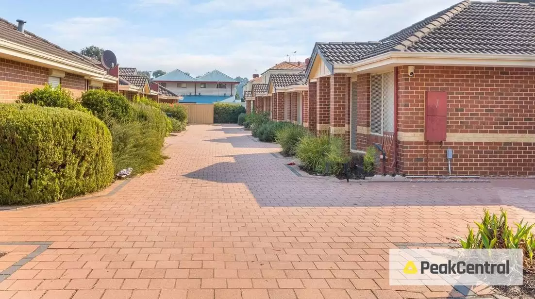 6/207 Hill View Terrace, Bentley Leased by Peak Central Property Group - image 11