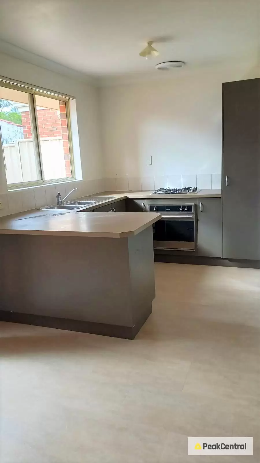 6/207 Hill View Terrace, Bentley Leased by Peak Central Property Group - image 4