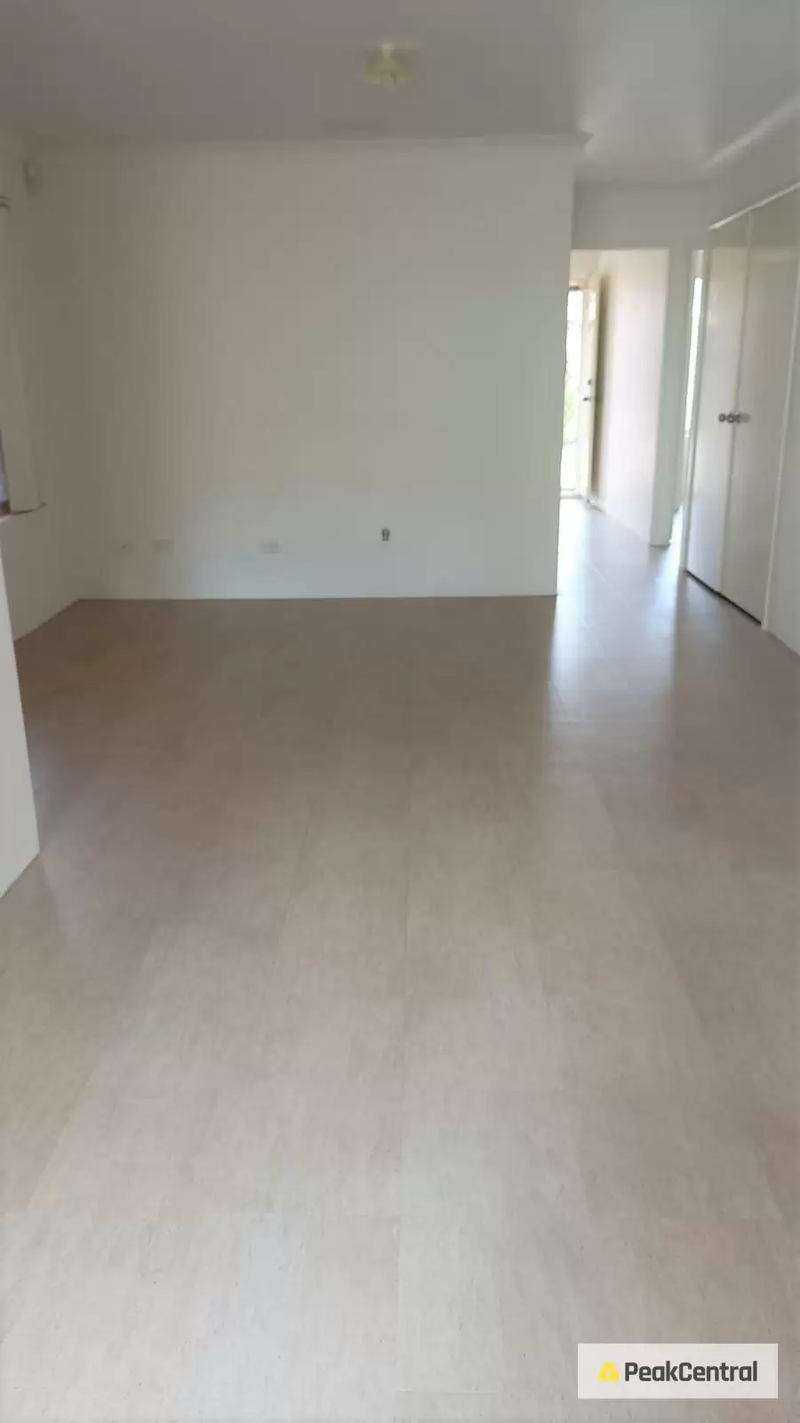 6/207 Hill View Terrace, Bentley Leased by Peak Central Property Group - image 3