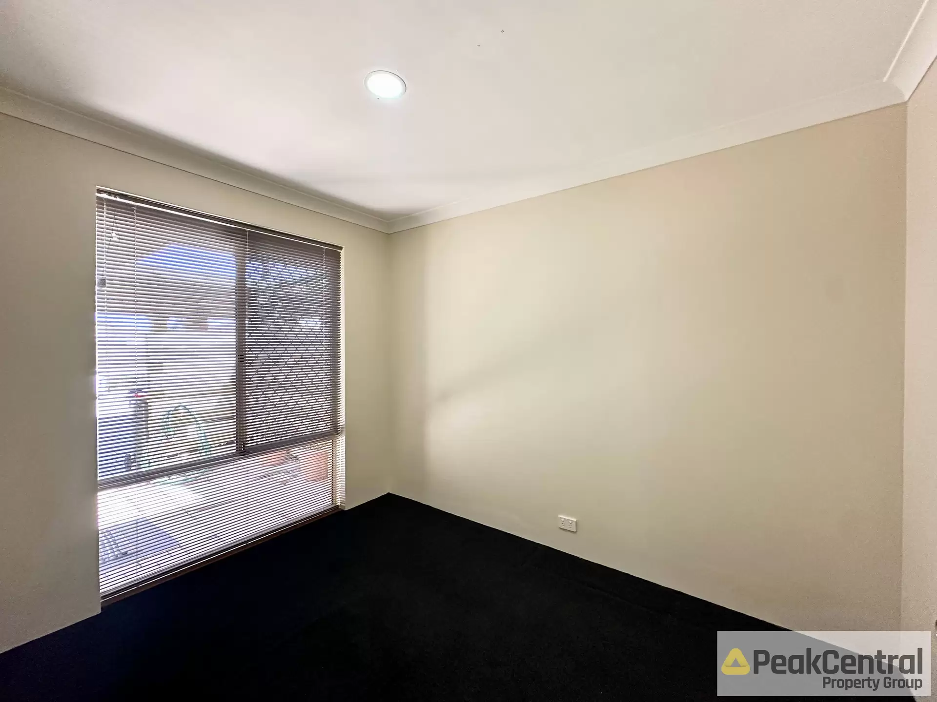 10/5 Merope Close, Rockingham Leased by Peak Central Property Group - image 1