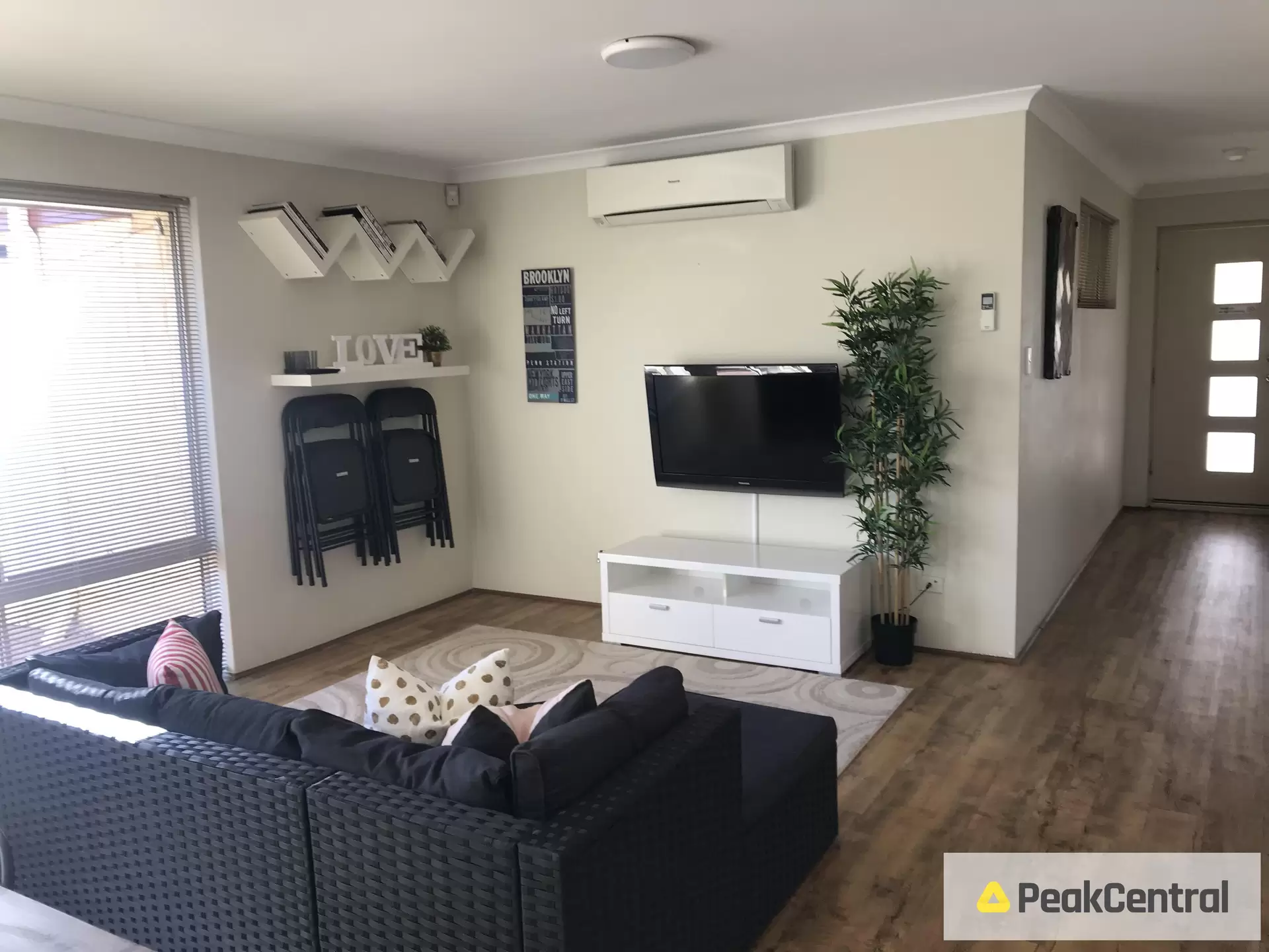 6/61 Whaleback Avenue, Parkwood Leased by Peak Central Property Group - image 1