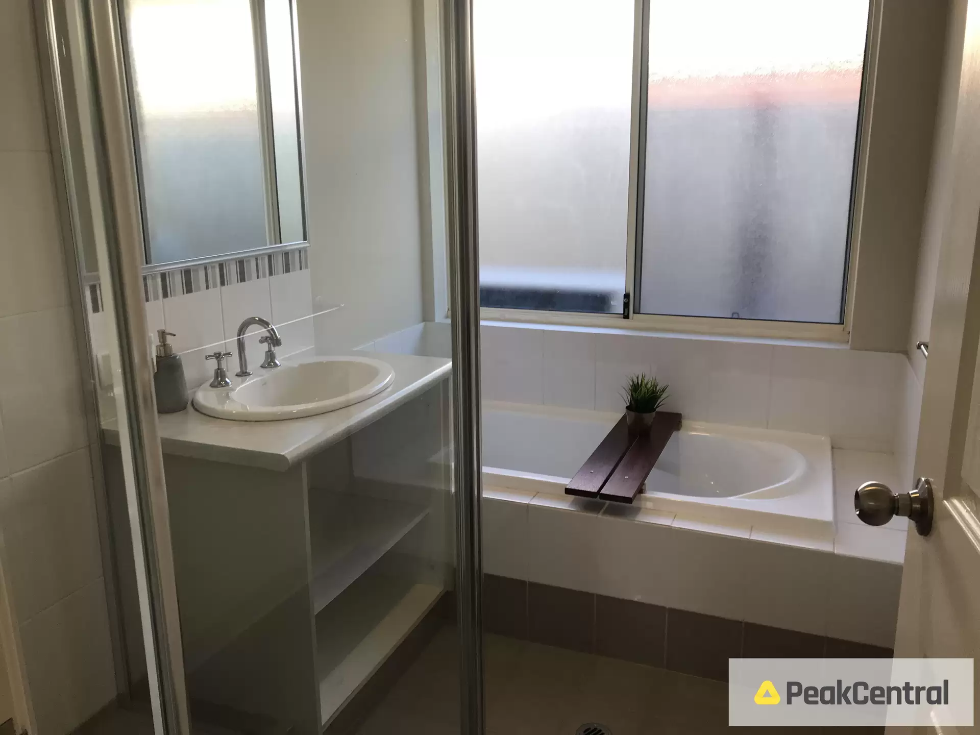 6/61 Whaleback Avenue, Parkwood Leased by Peak Central Property Group - image 1