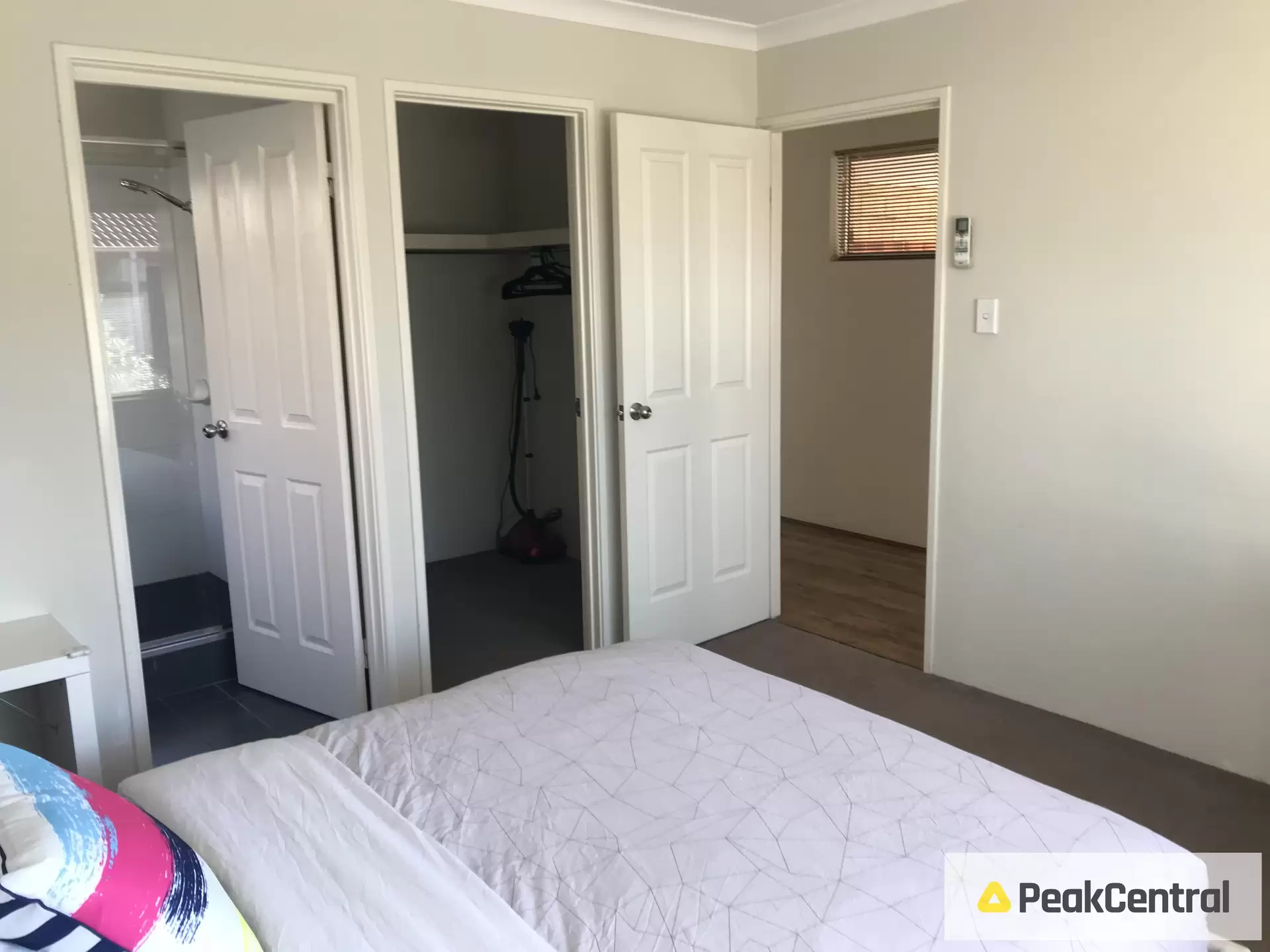 6/61 Whaleback Avenue, Parkwood Leased by Peak Central Property Group - image 1