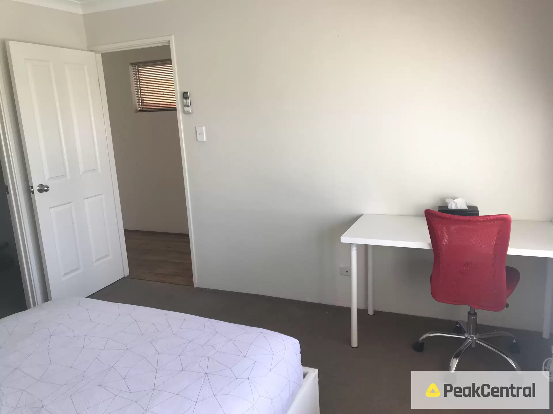 6/61 Whaleback Avenue, Parkwood Leased by Peak Central Property Group - image 1