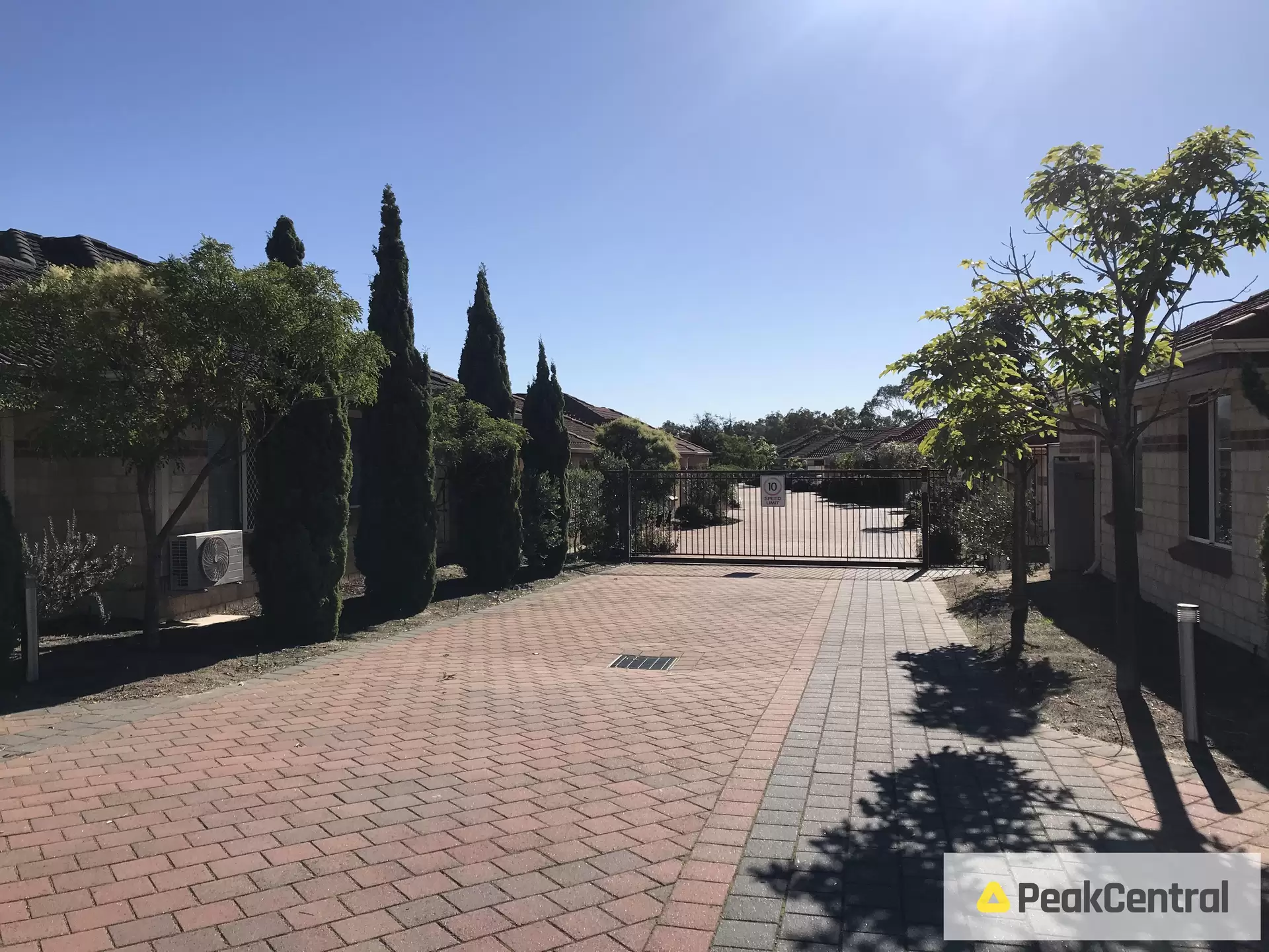 6/61 Whaleback Avenue, Parkwood Leased by Peak Central Property Group - image 1