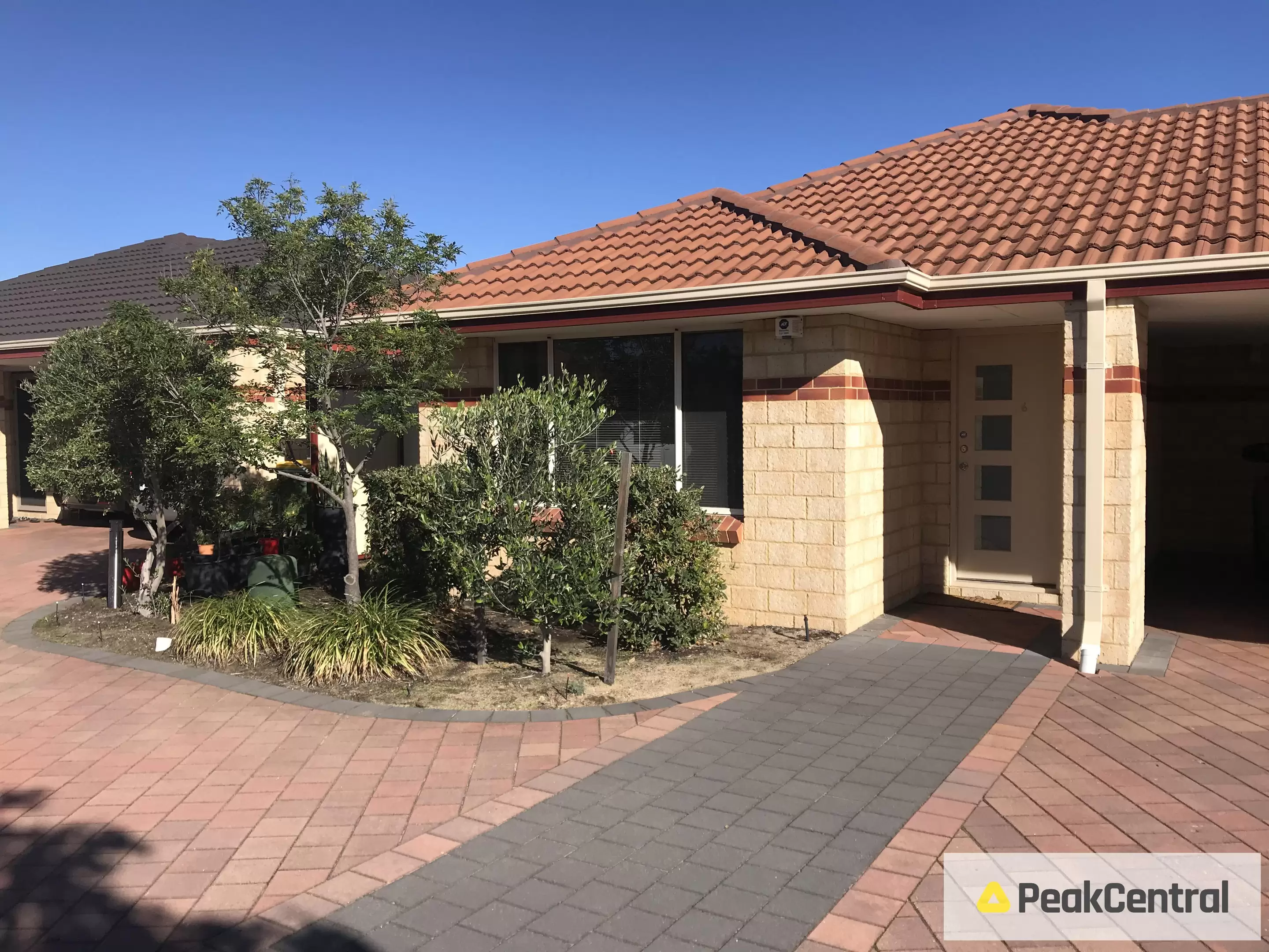 6/61 Whaleback Avenue, Parkwood Leased by Peak Central Property Group - image 2