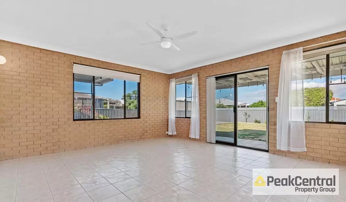 19 Waikiki Road, Safety Bay For Lease by Peak Central Property Group - image 12