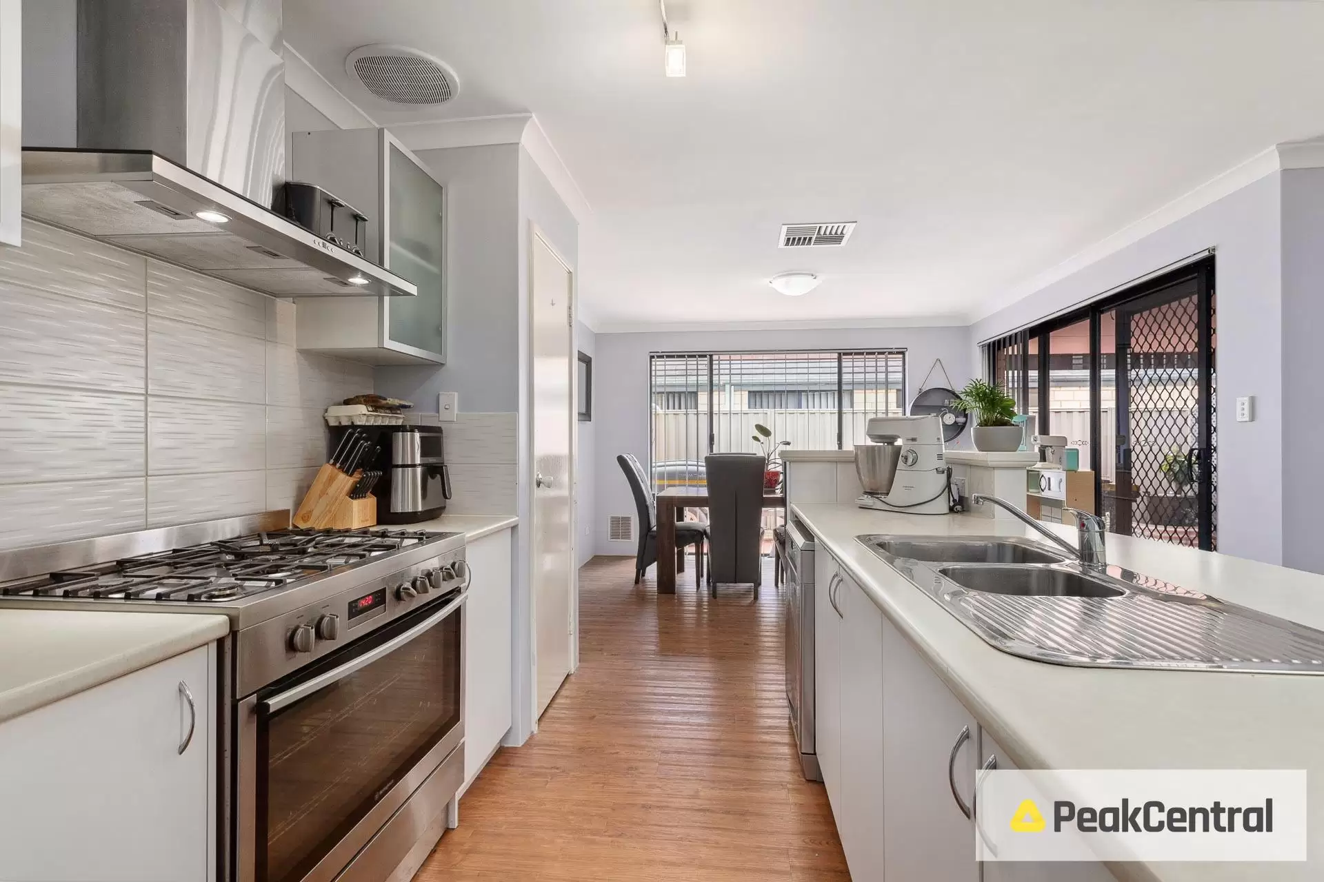 9 Lucky Bay Road, Secret Harbour For Lease by Peak Central Property Group - image 12